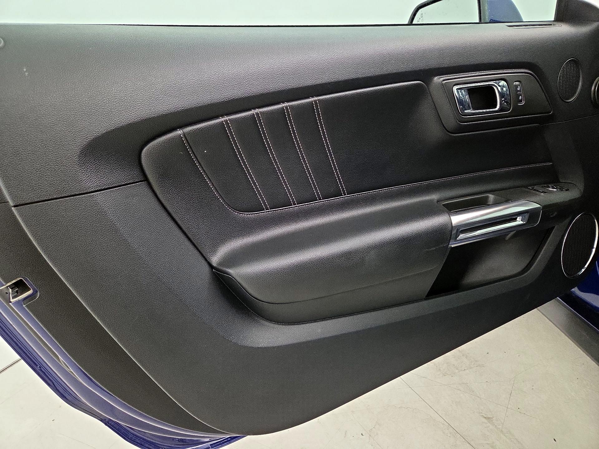 Thumbnail: 2016 Ford Mustang - 12