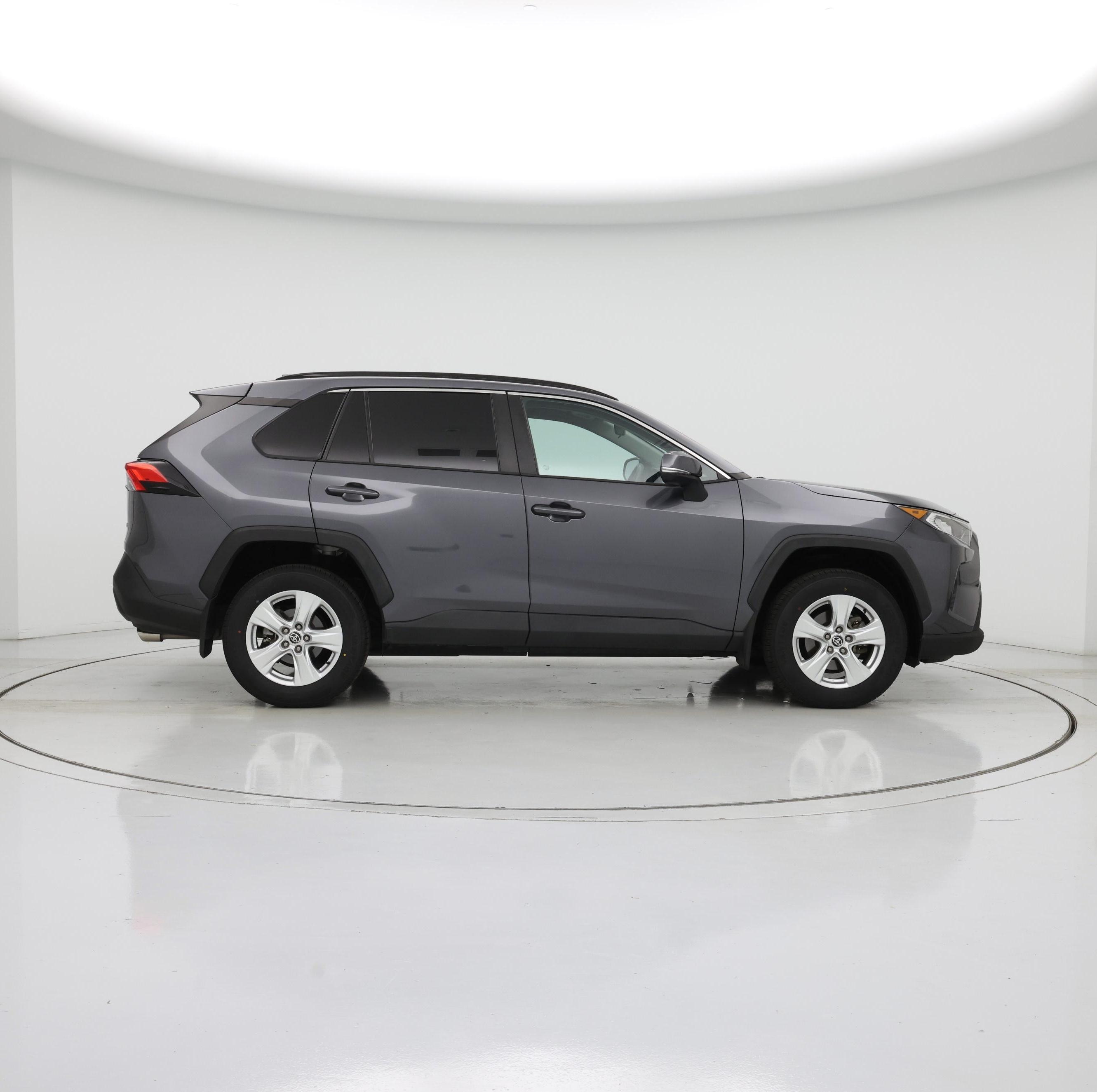 Thumbnail: 2021 Toyota RAV4 - 7