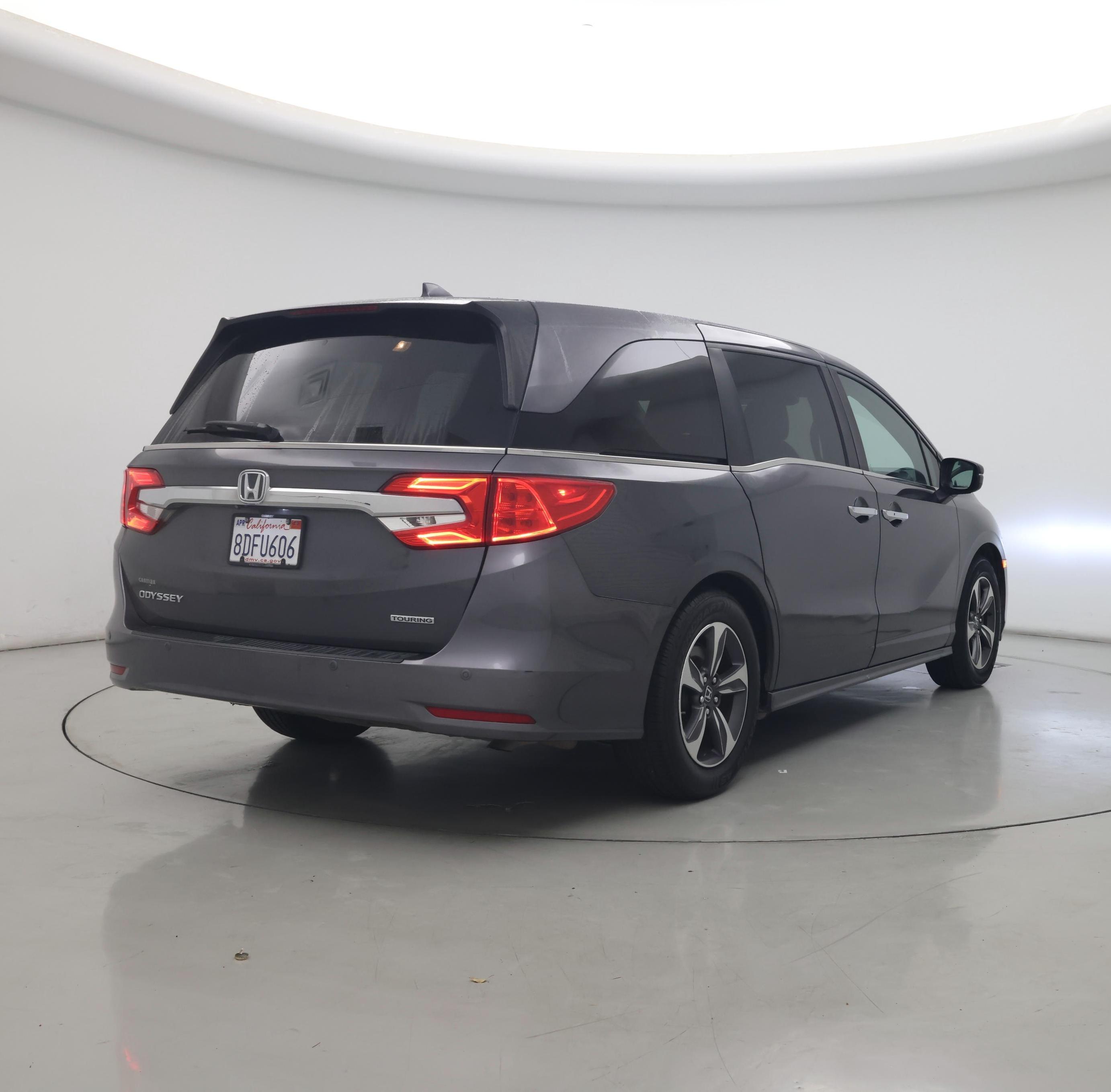 Thumbnail: 2018 Honda Odyssey - 8