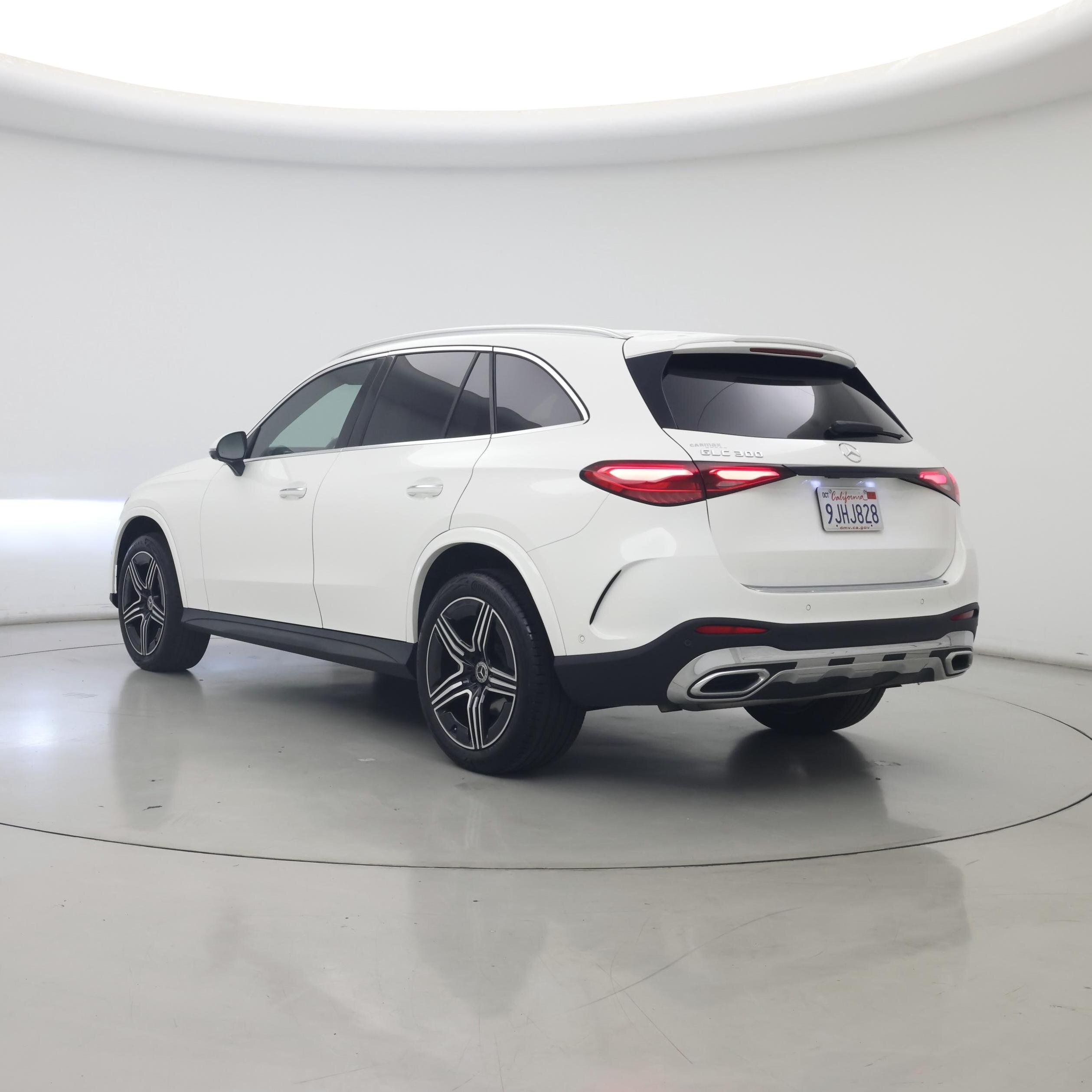 Thumbnail: 2023 Mercedes-Benz GLC - 2