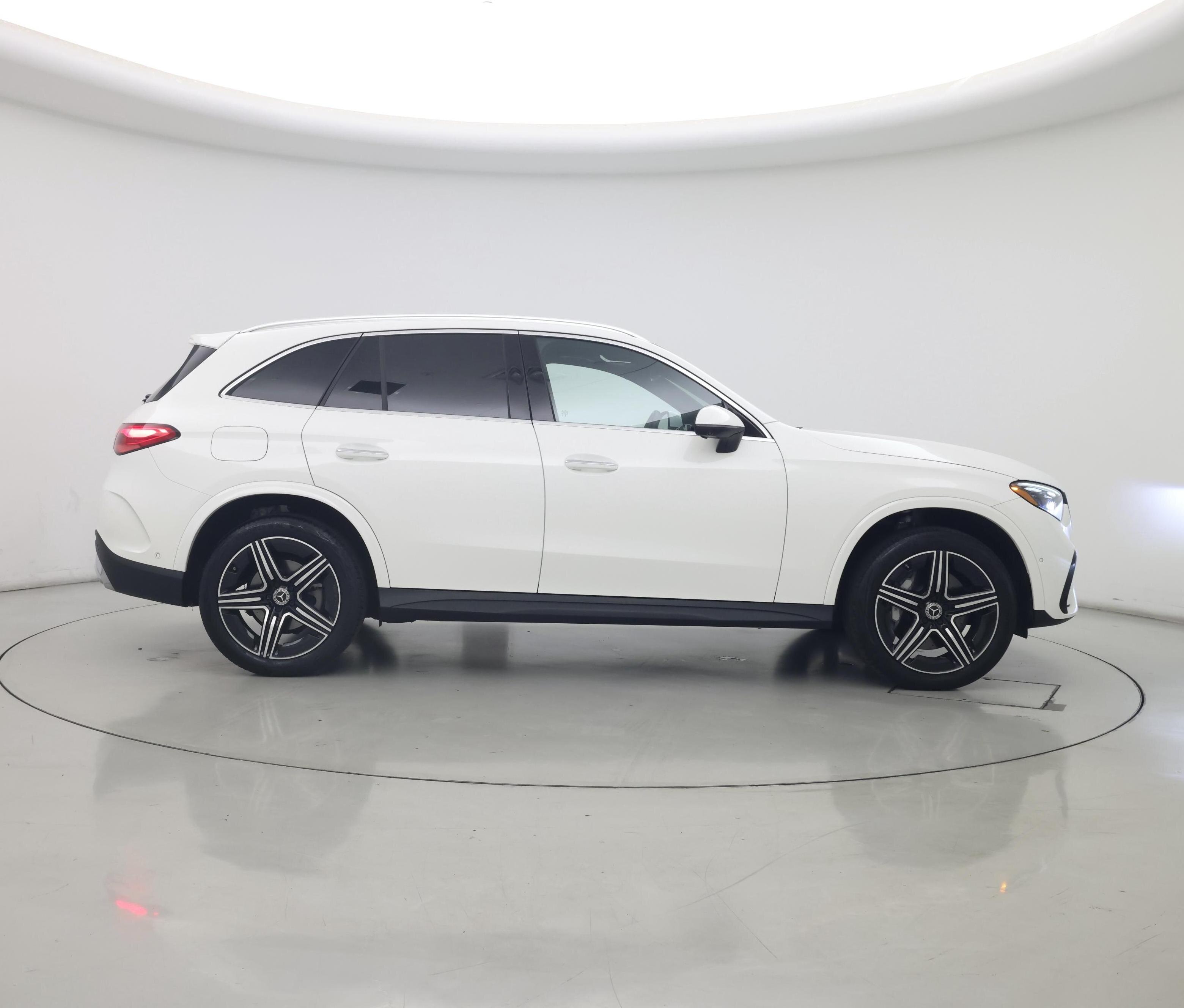 Thumbnail: 2023 Mercedes-Benz GLC - 7
