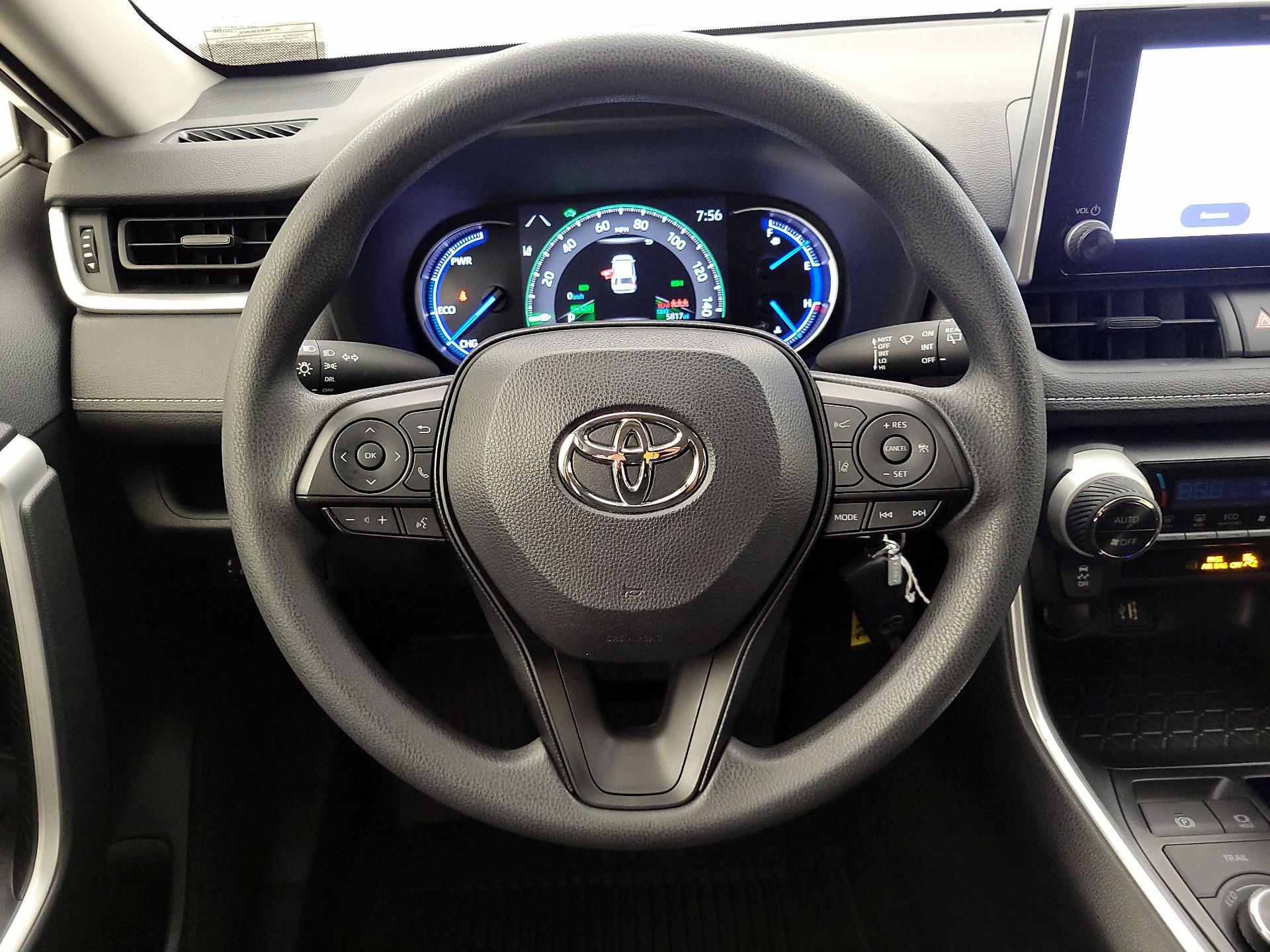 Thumbnail: 2025 Toyota RAV4 - 10