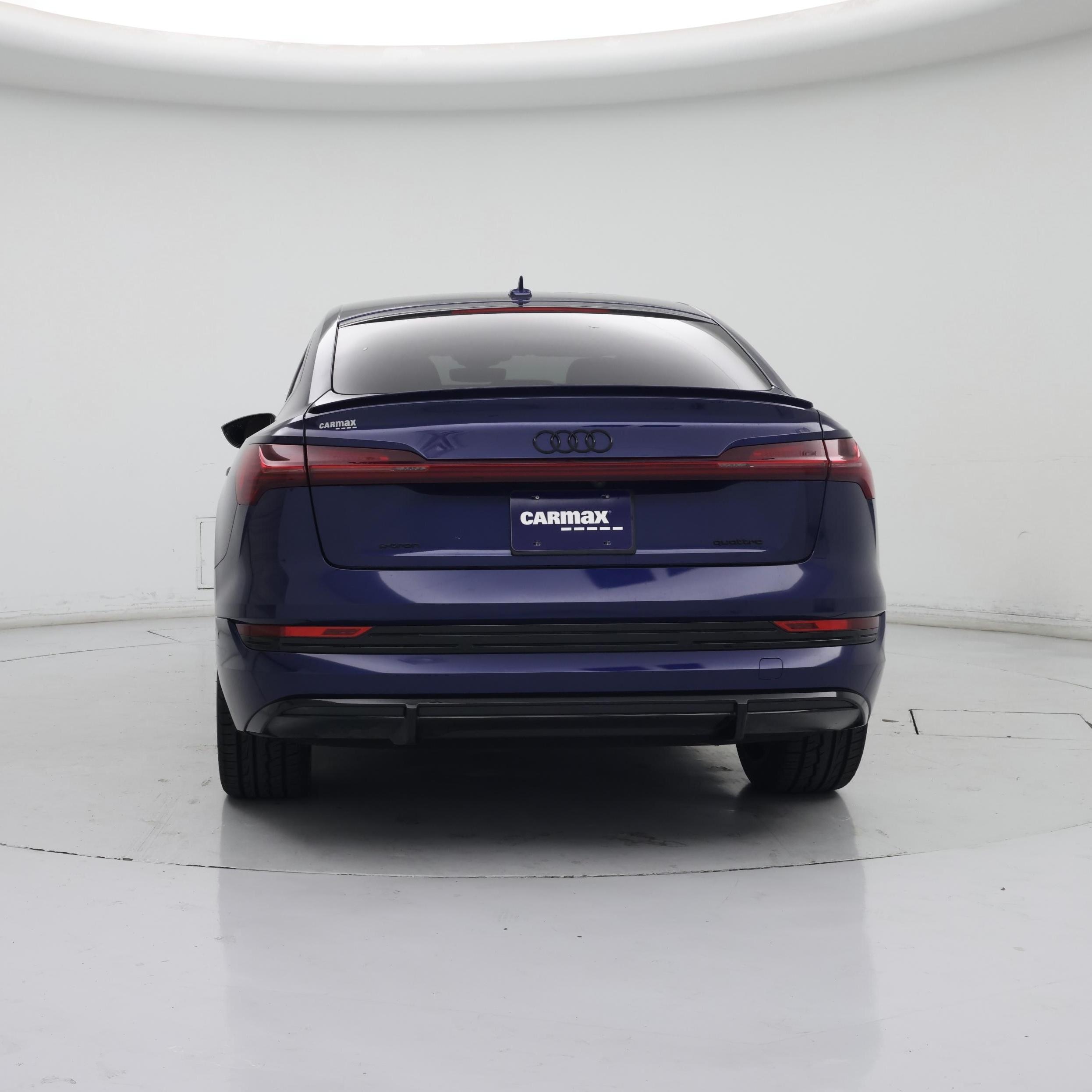 Thumbnail: 2022 Audi e-tron S - 6