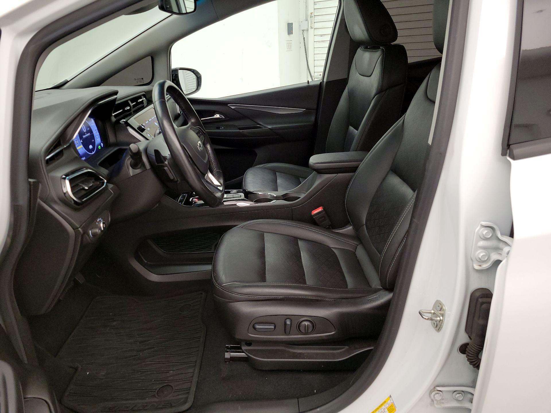 Thumbnail: 2023 Chevrolet Bolt EUV - 11