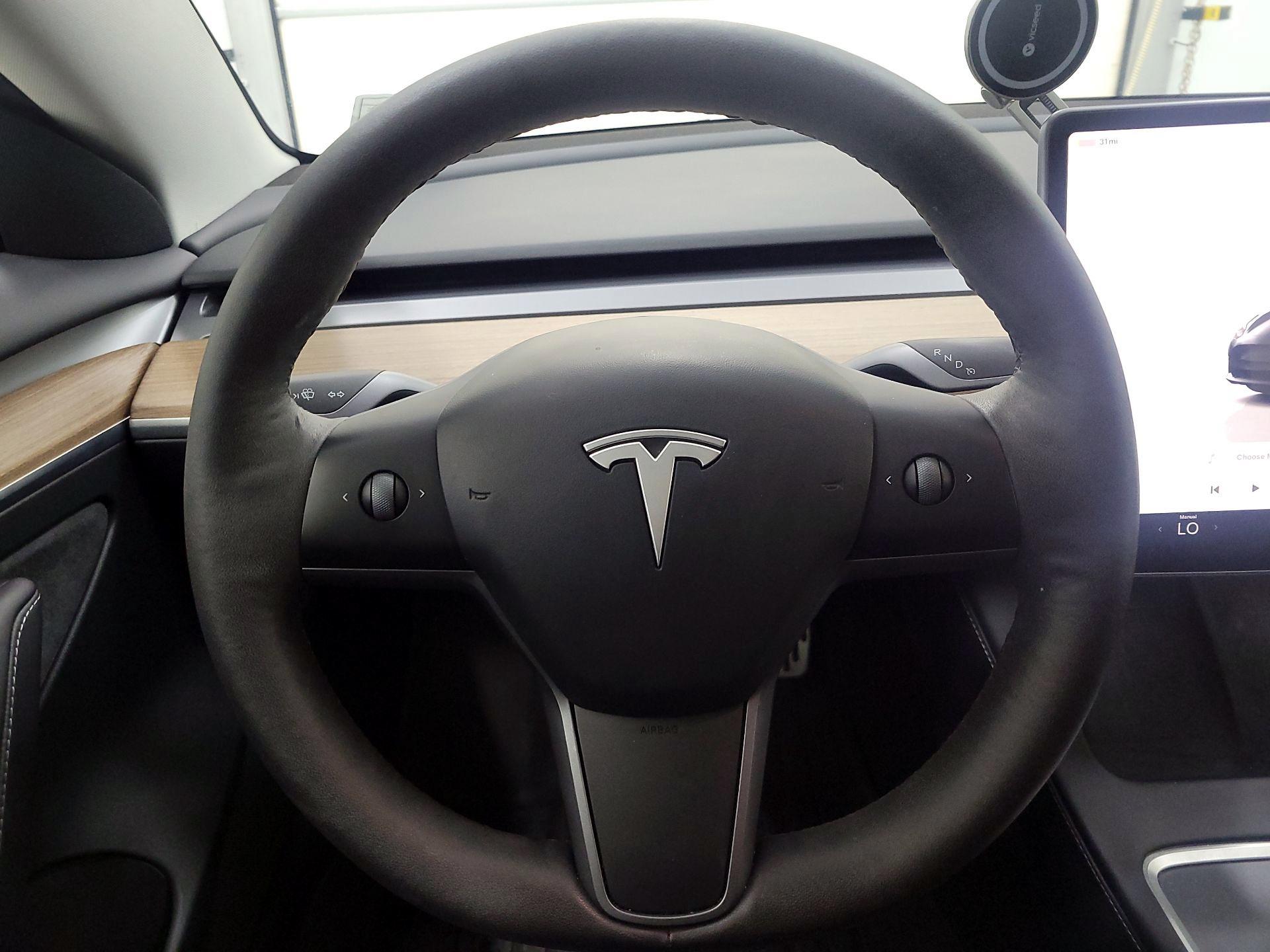 Thumbnail: 2023 Tesla Model 3 - 10