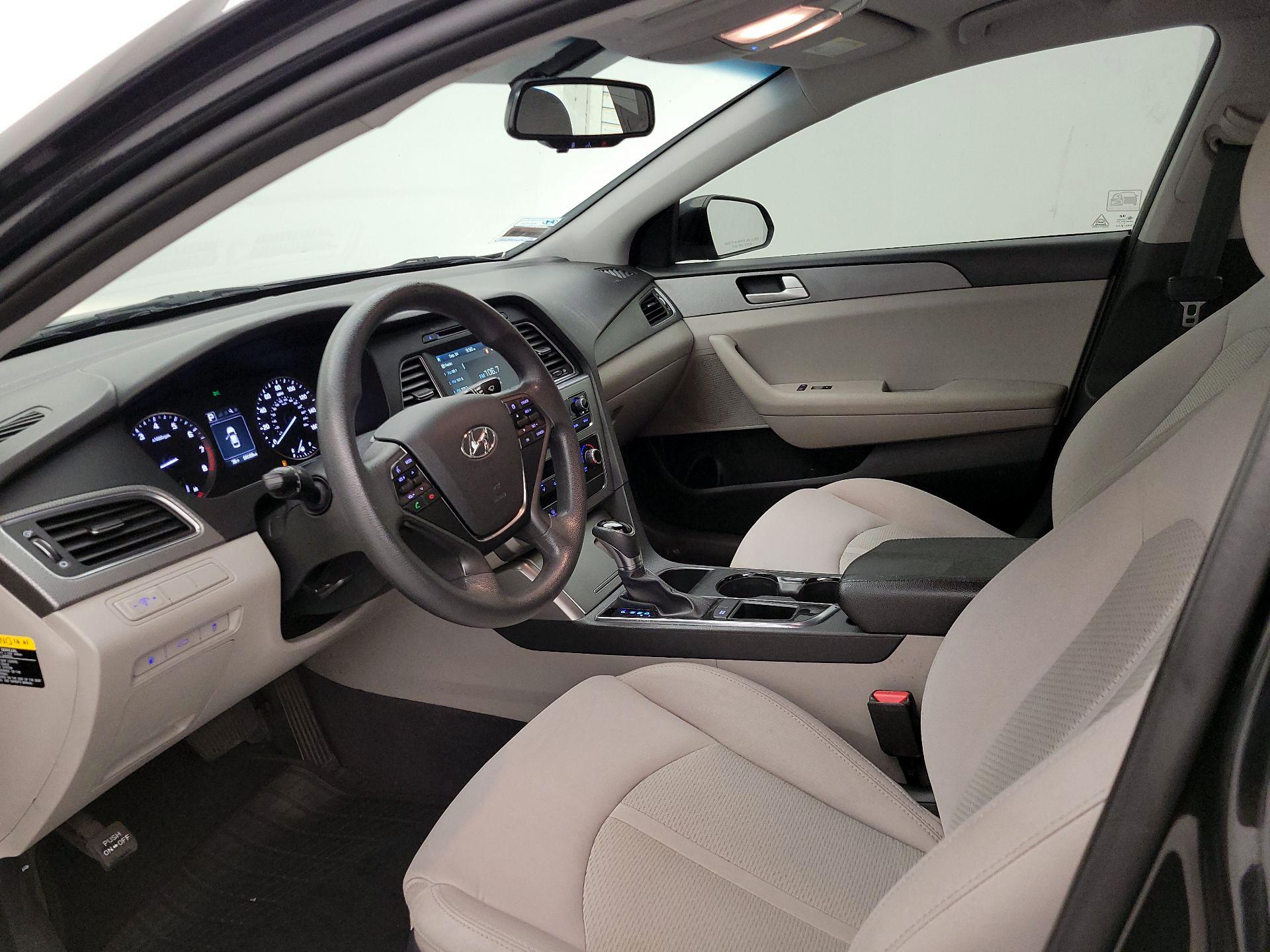 Thumbnail: 2016 Hyundai Sonata - 11