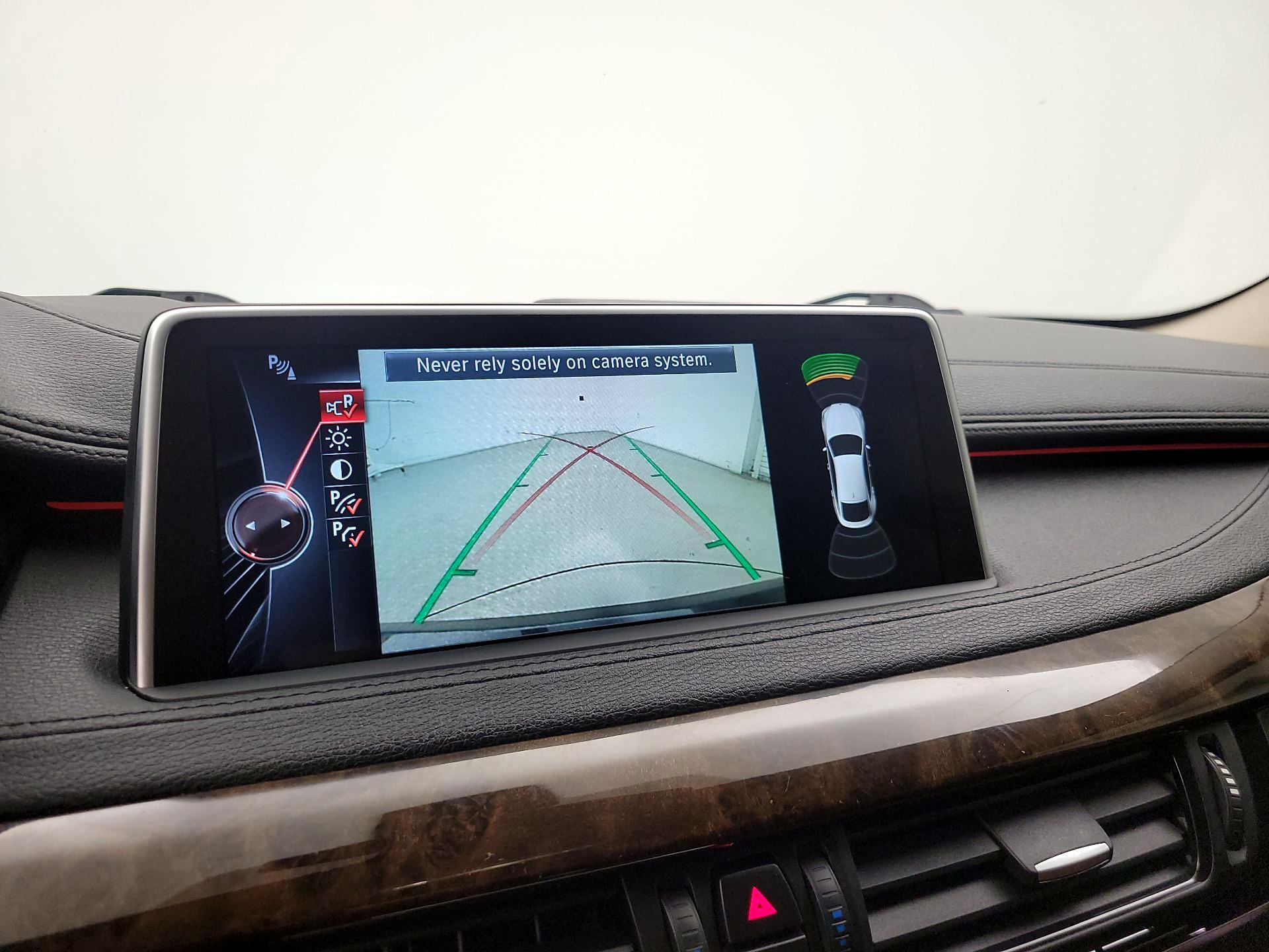 Thumbnail: 2015 BMW X6 - 13