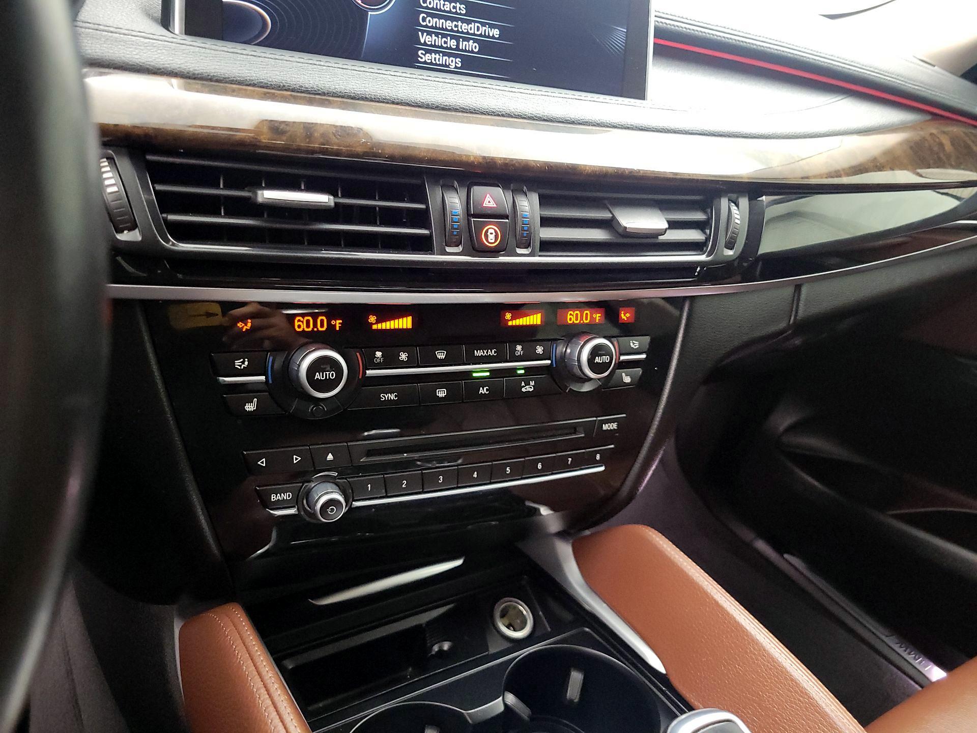 Thumbnail: 2015 BMW X6 - 15
