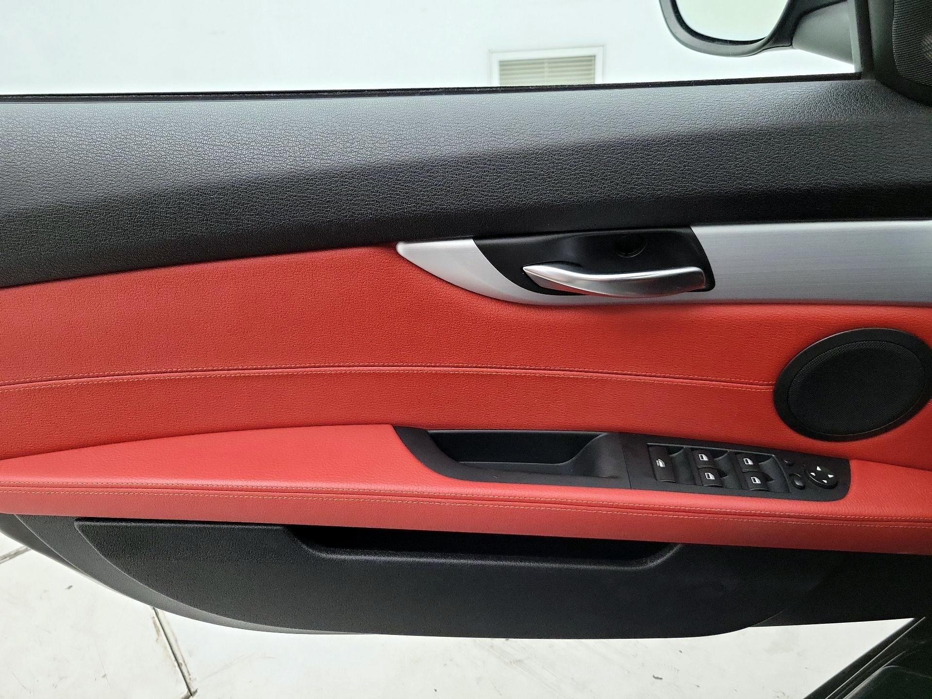 Thumbnail: 2016 BMW Z4 - 12