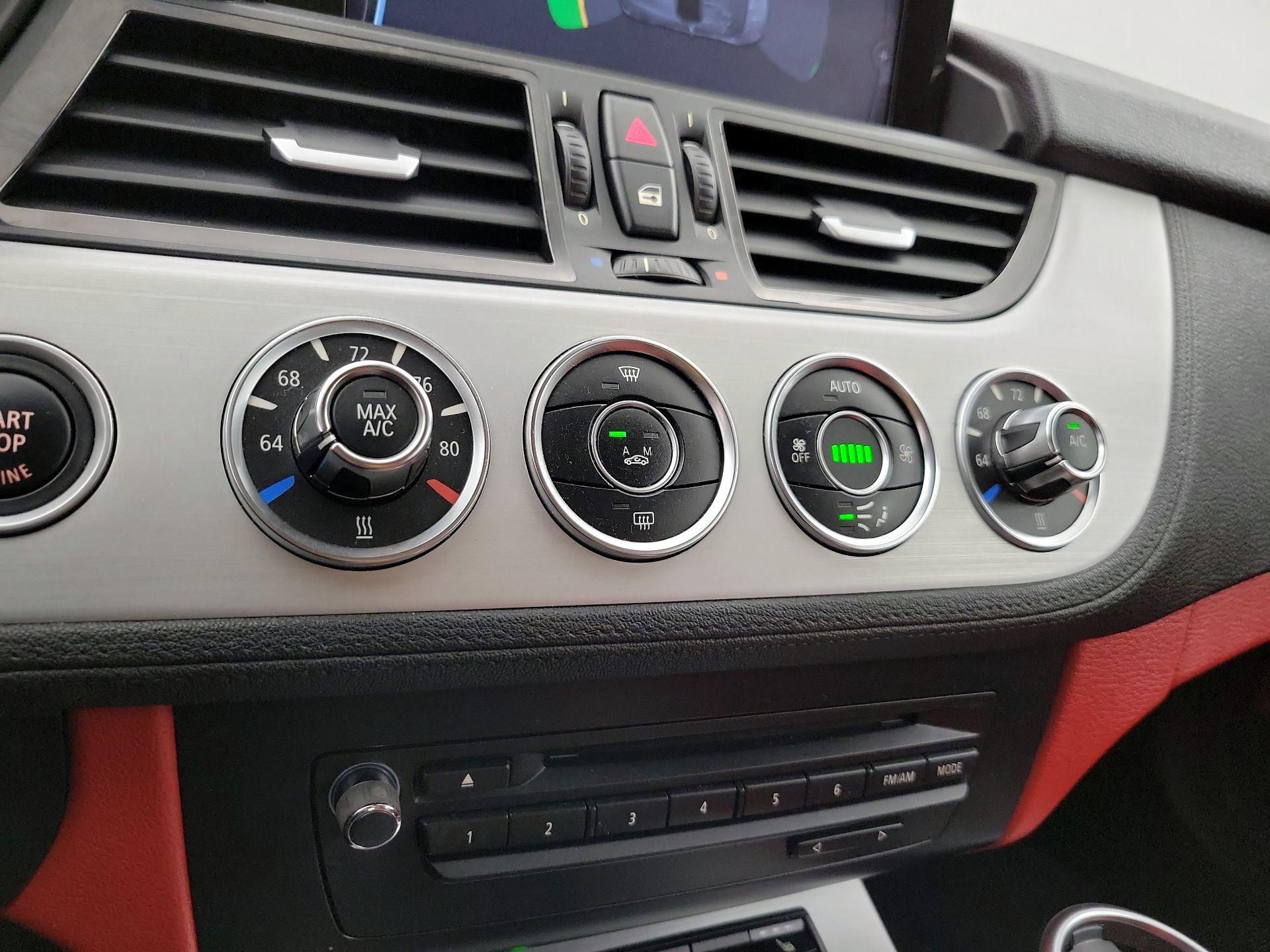 Thumbnail: 2016 BMW Z4 - 16