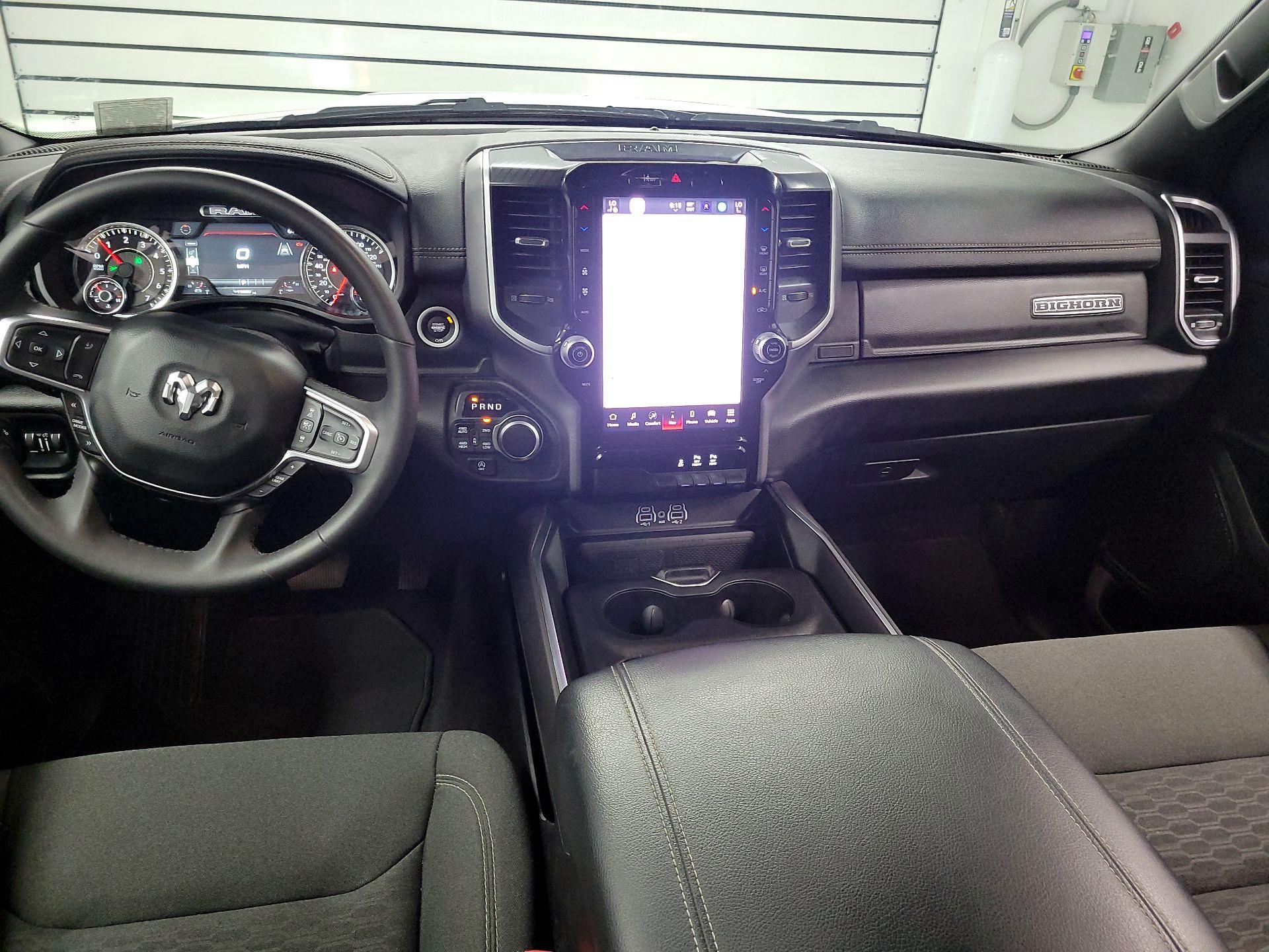 Thumbnail: 2025 RAM 1500 - 9