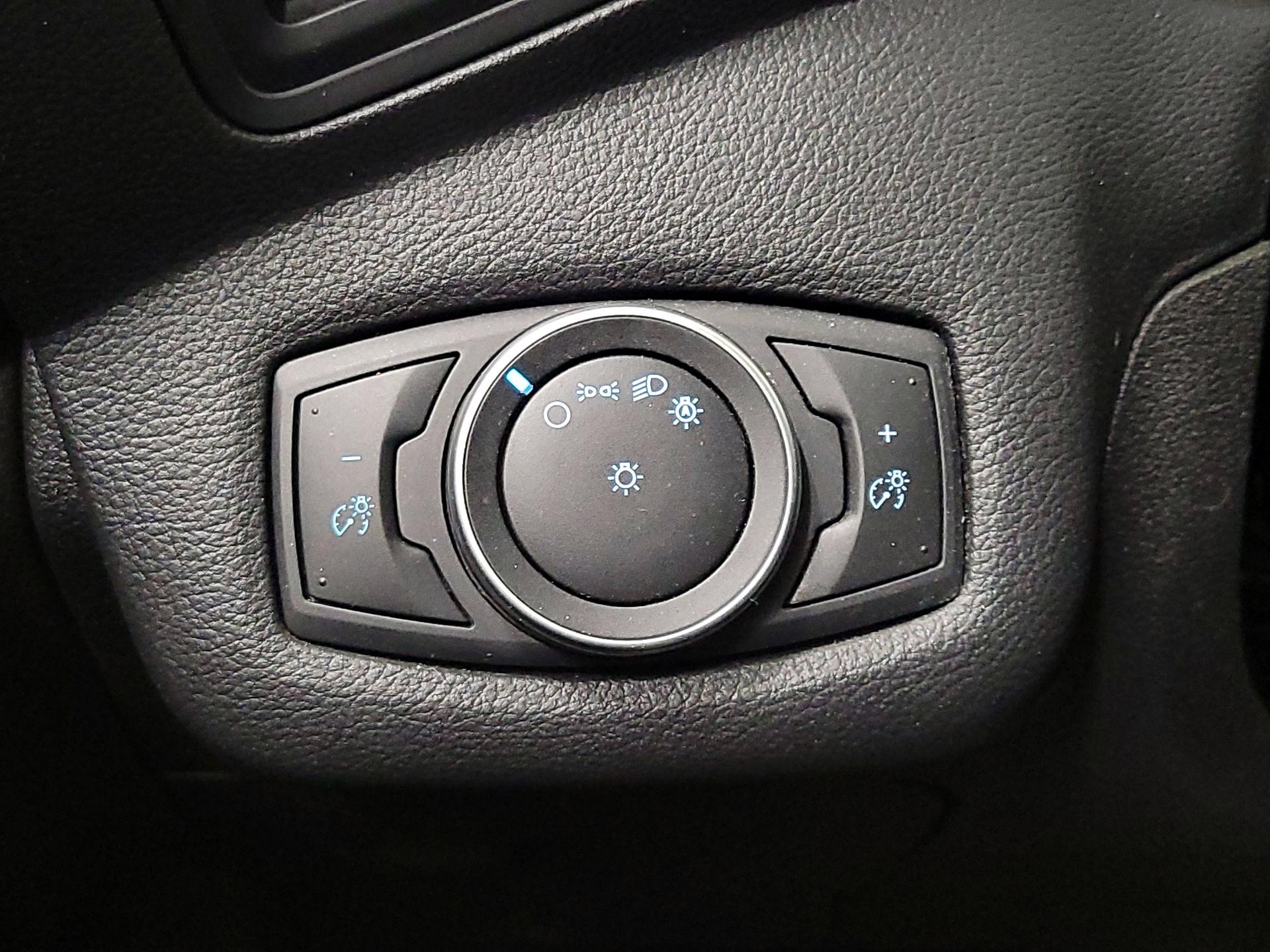 Thumbnail: 2018 Ford C-Max - 13