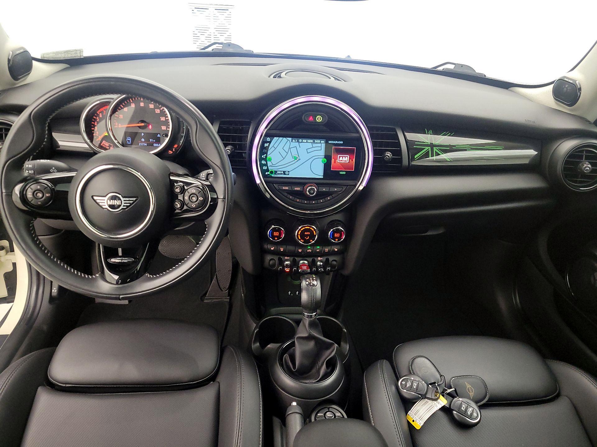 Thumbnail: 2019 MINI Cooper Hardtop - 9