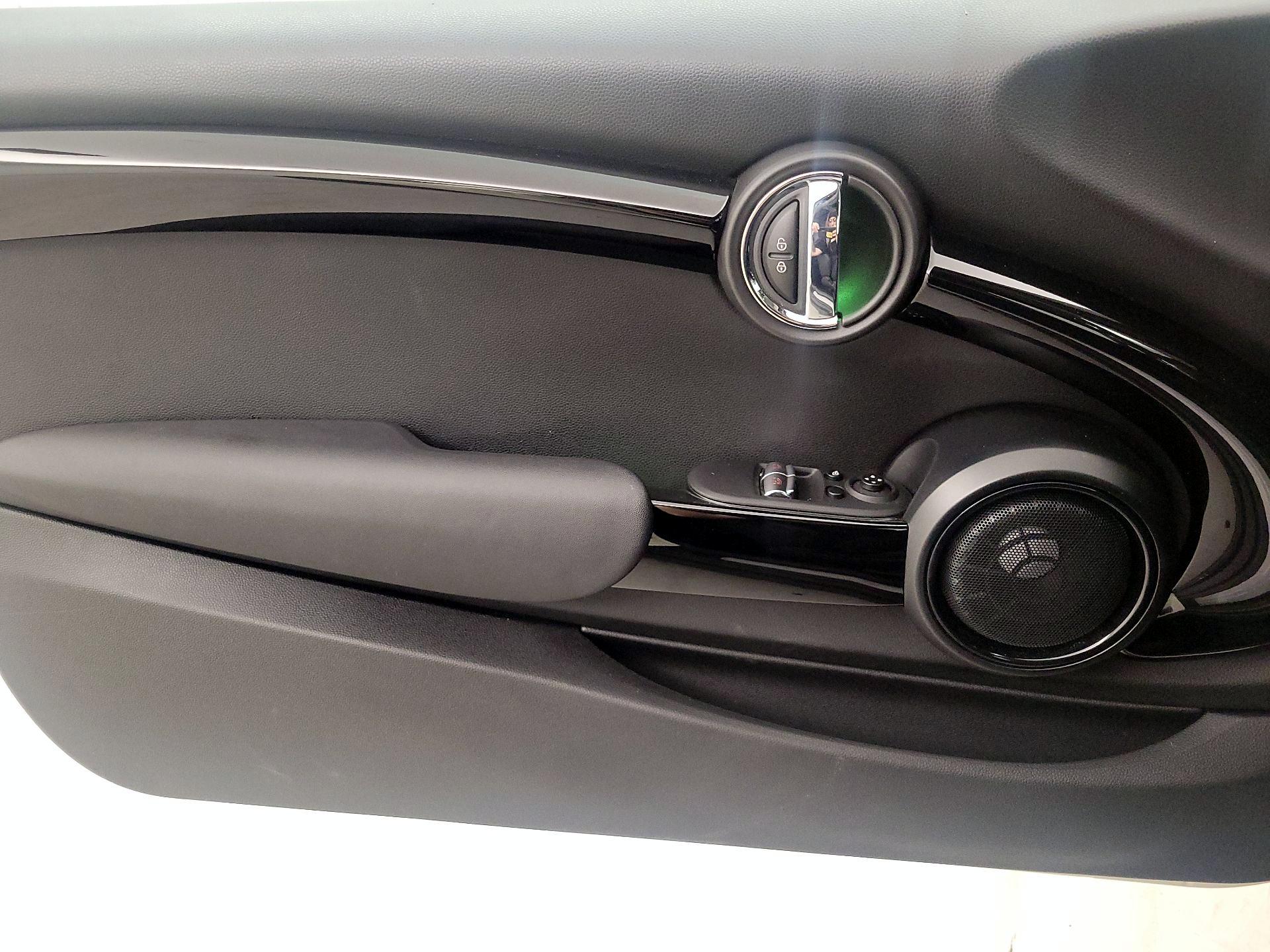 Thumbnail: 2019 MINI Cooper Hardtop - 12