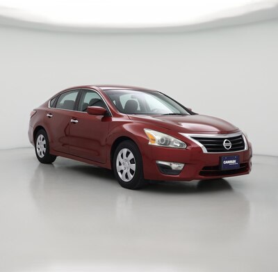 Red 2014 Nissan Altima S