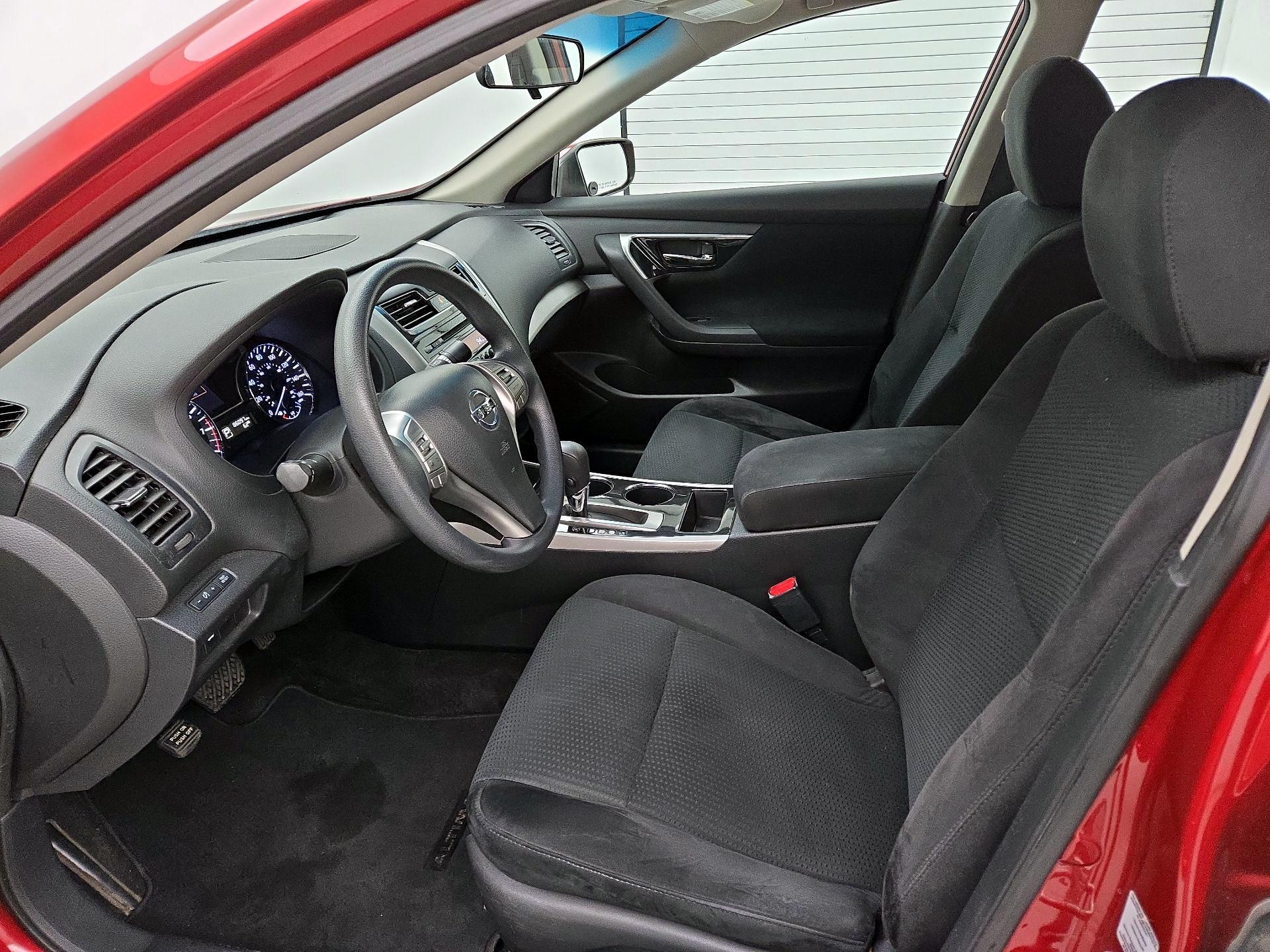 Thumbnail: 2014 Nissan Altima - 11
