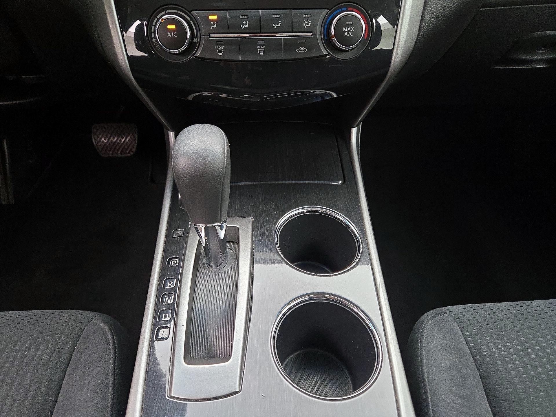 Thumbnail: 2014 Nissan Altima - 16