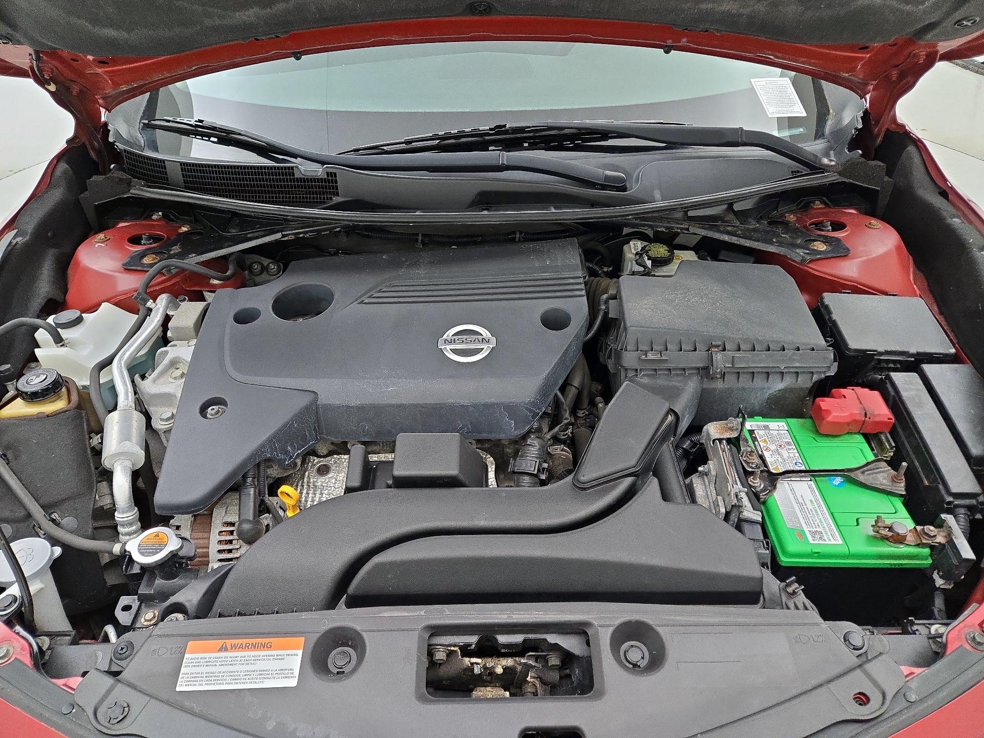 Thumbnail: 2014 Nissan Altima - 19