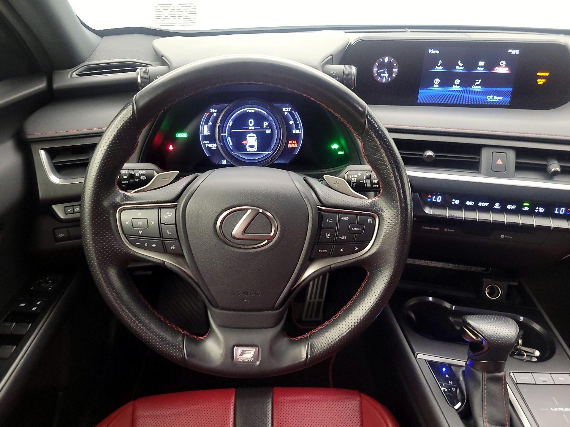 Thumbnail: 2020 Lexus UX - 10