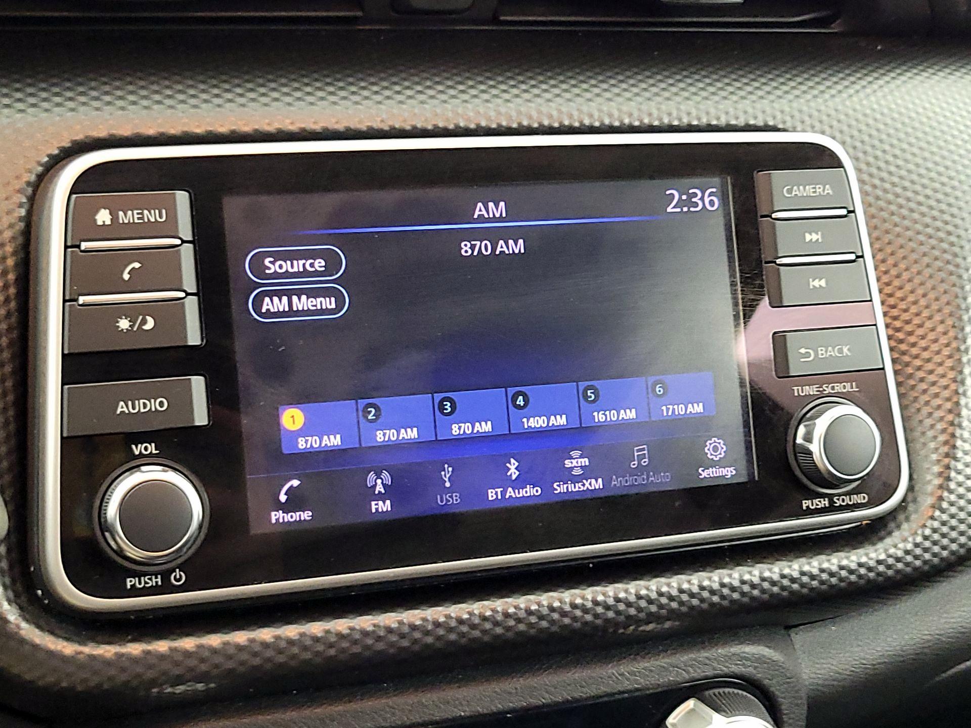 Thumbnail: 2018 Nissan Kicks - 15