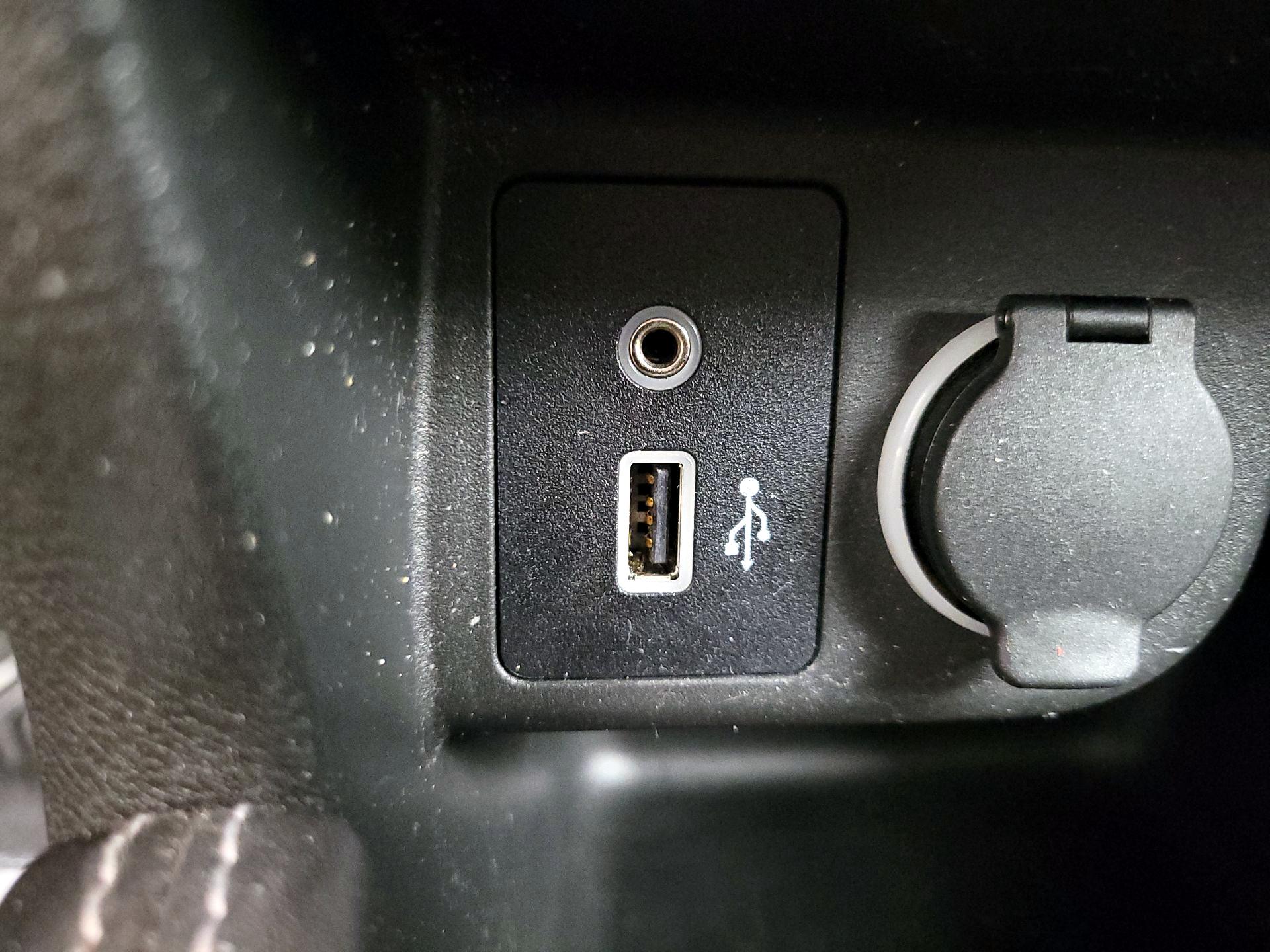 Thumbnail: 2018 Nissan Kicks - 18