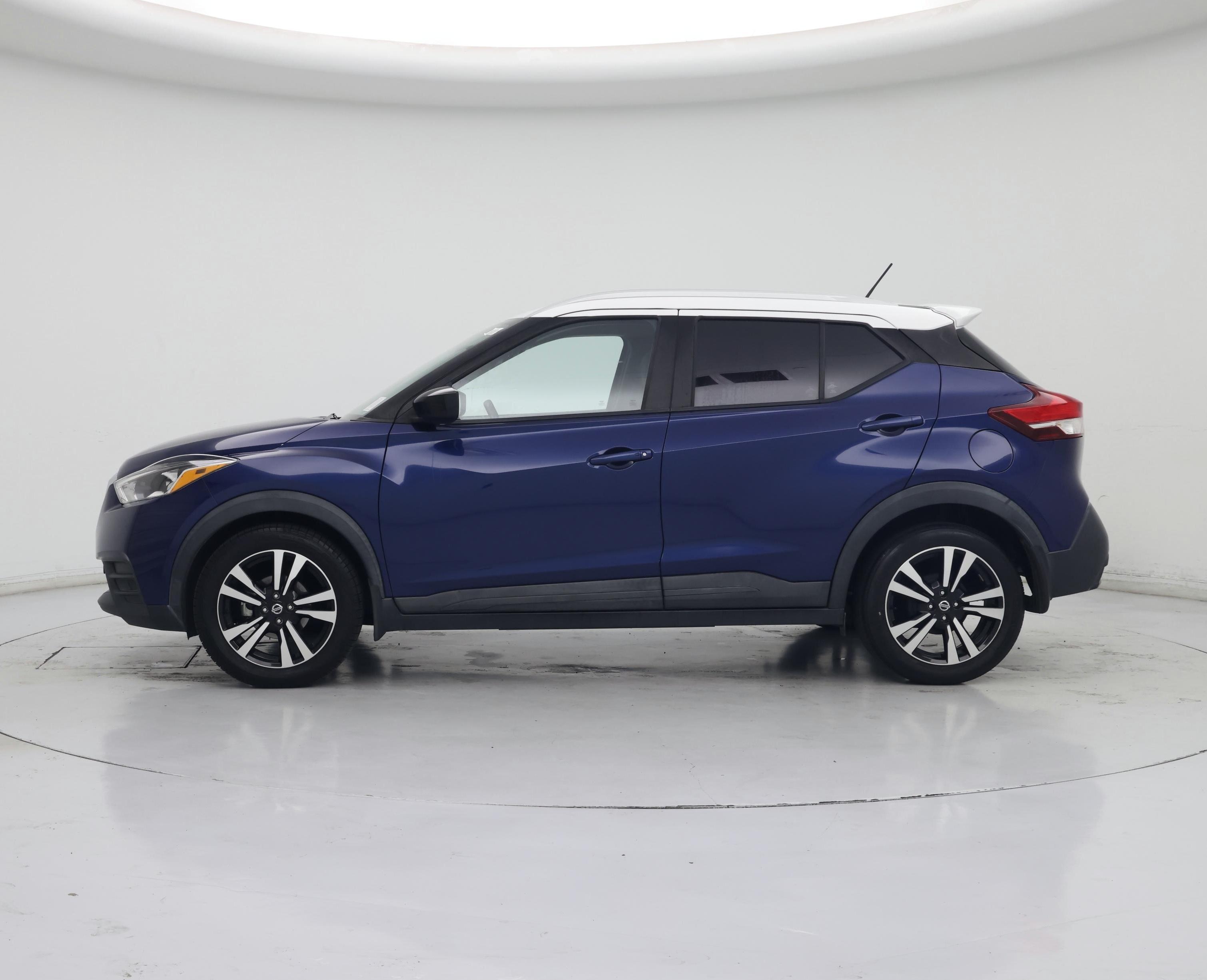 Thumbnail: 2018 Nissan Kicks - 3
