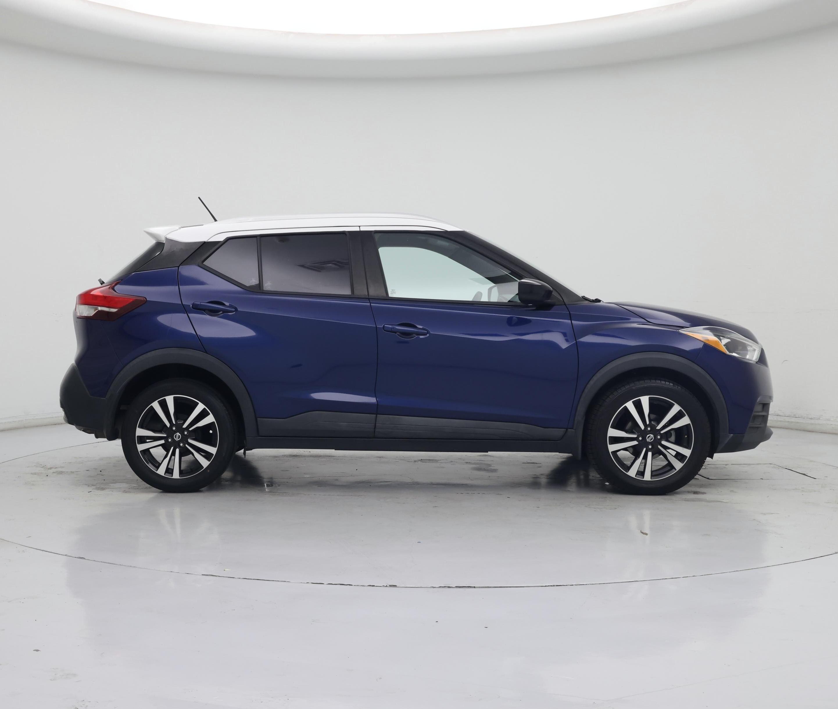 Thumbnail: 2018 Nissan Kicks - 7
