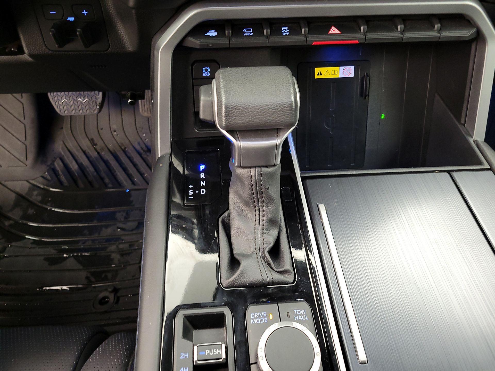 Thumbnail: 2023 Toyota Tundra - 17