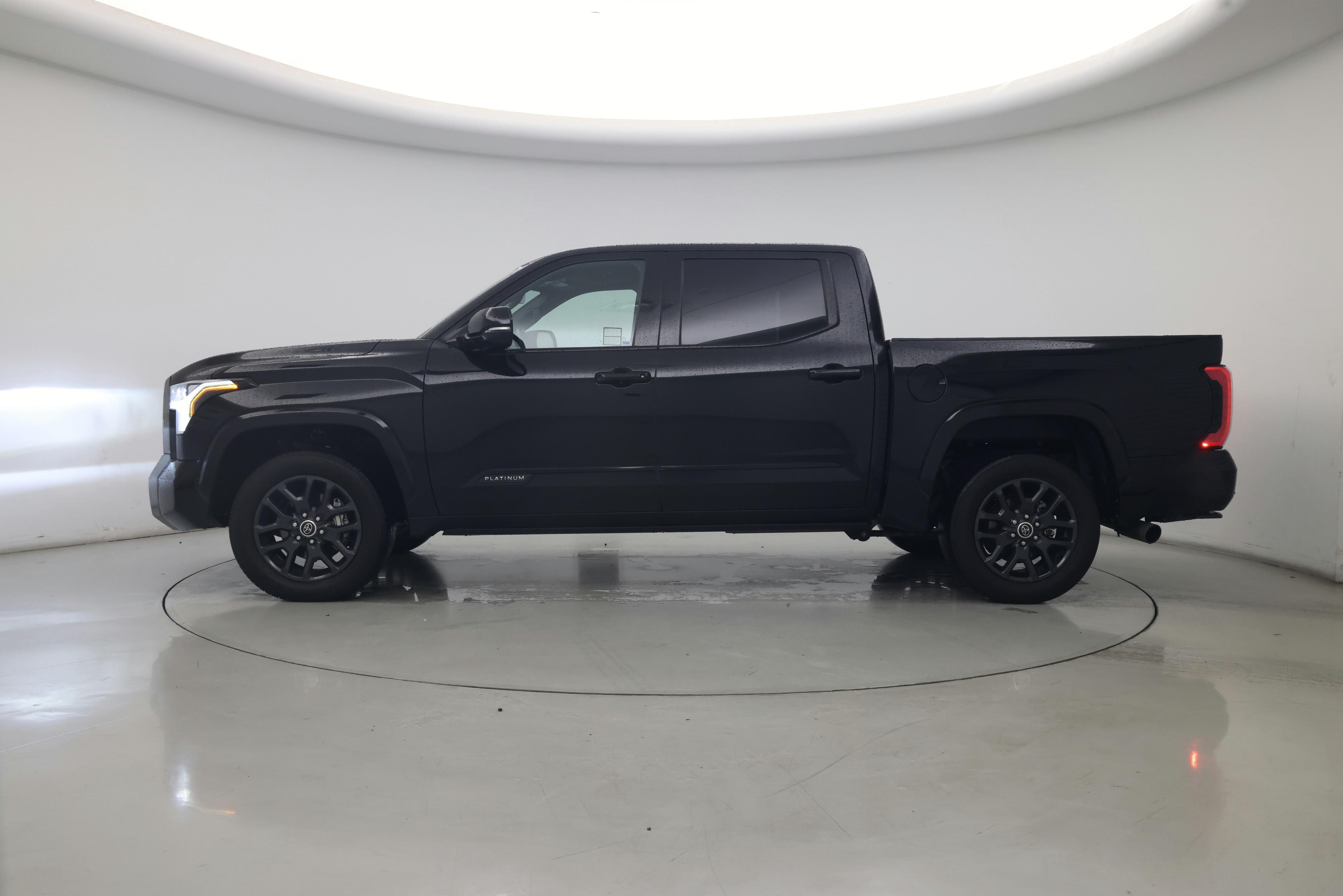 Thumbnail: 2023 Toyota Tundra - 3