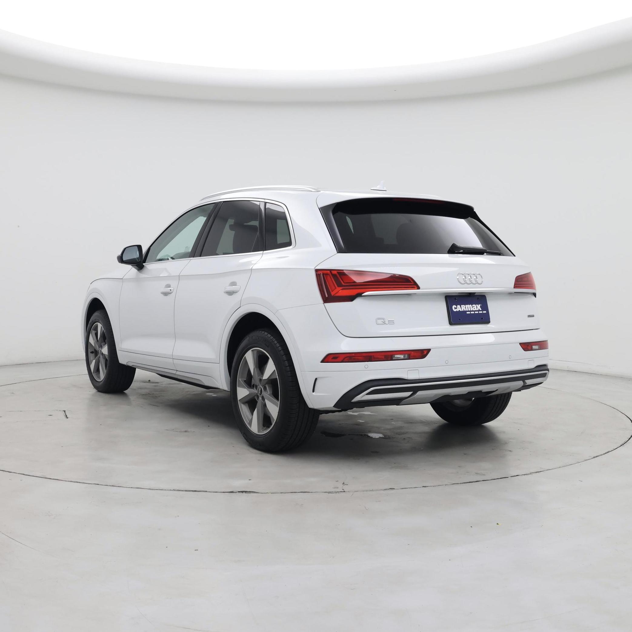 Thumbnail: 2023 Audi Q5 - 2