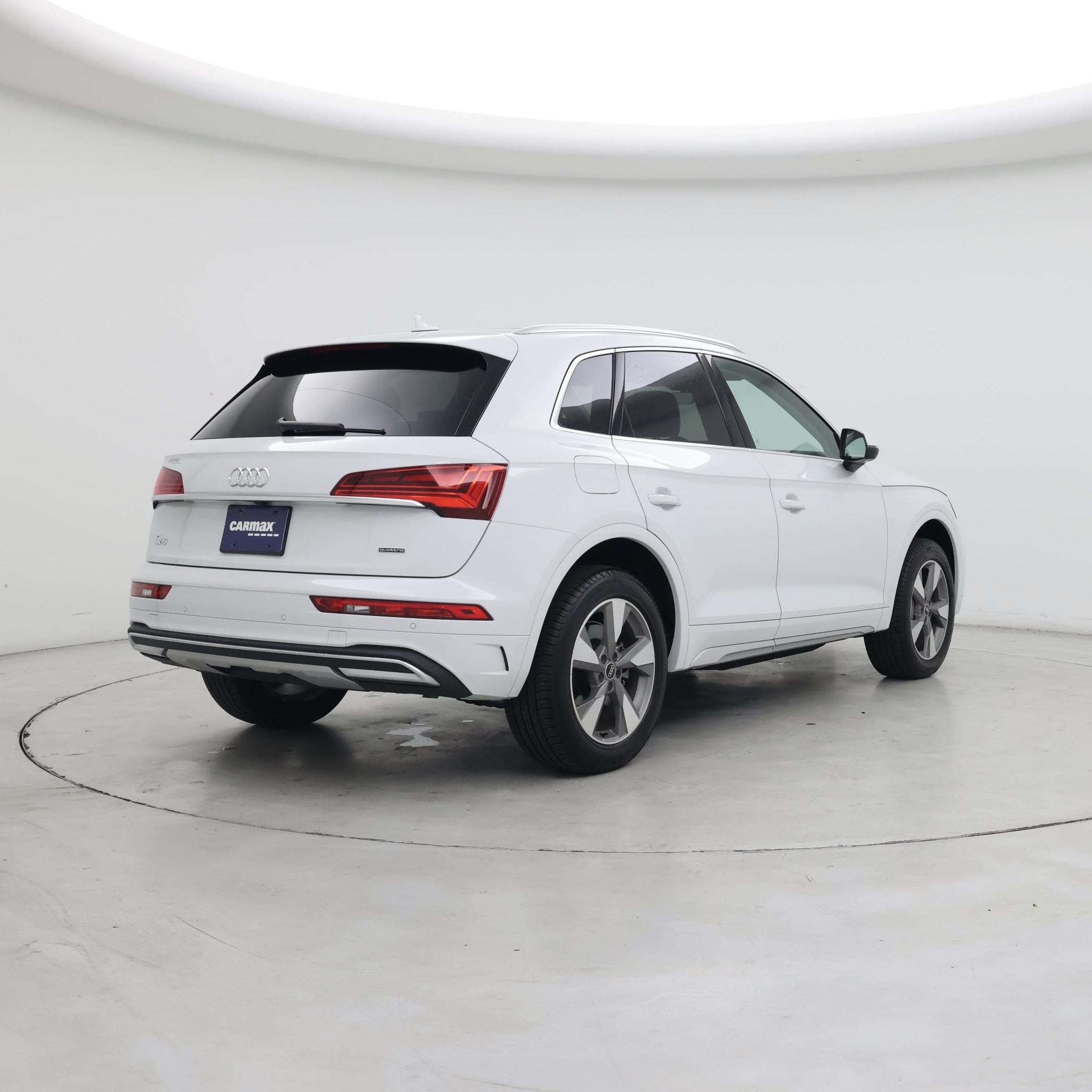 Thumbnail: 2023 Audi Q5 - 8