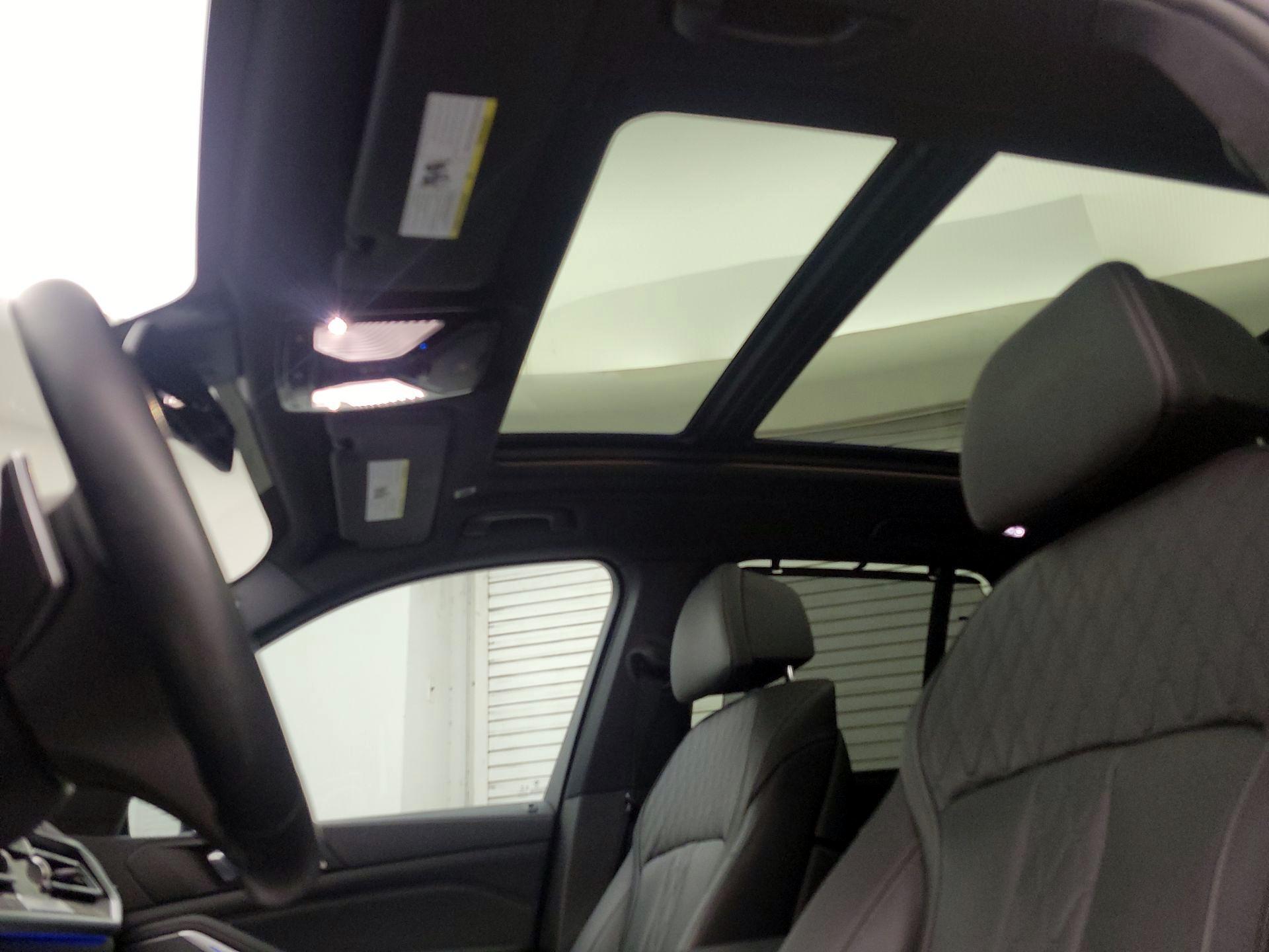 Thumbnail: 2022 BMW X5 - 20