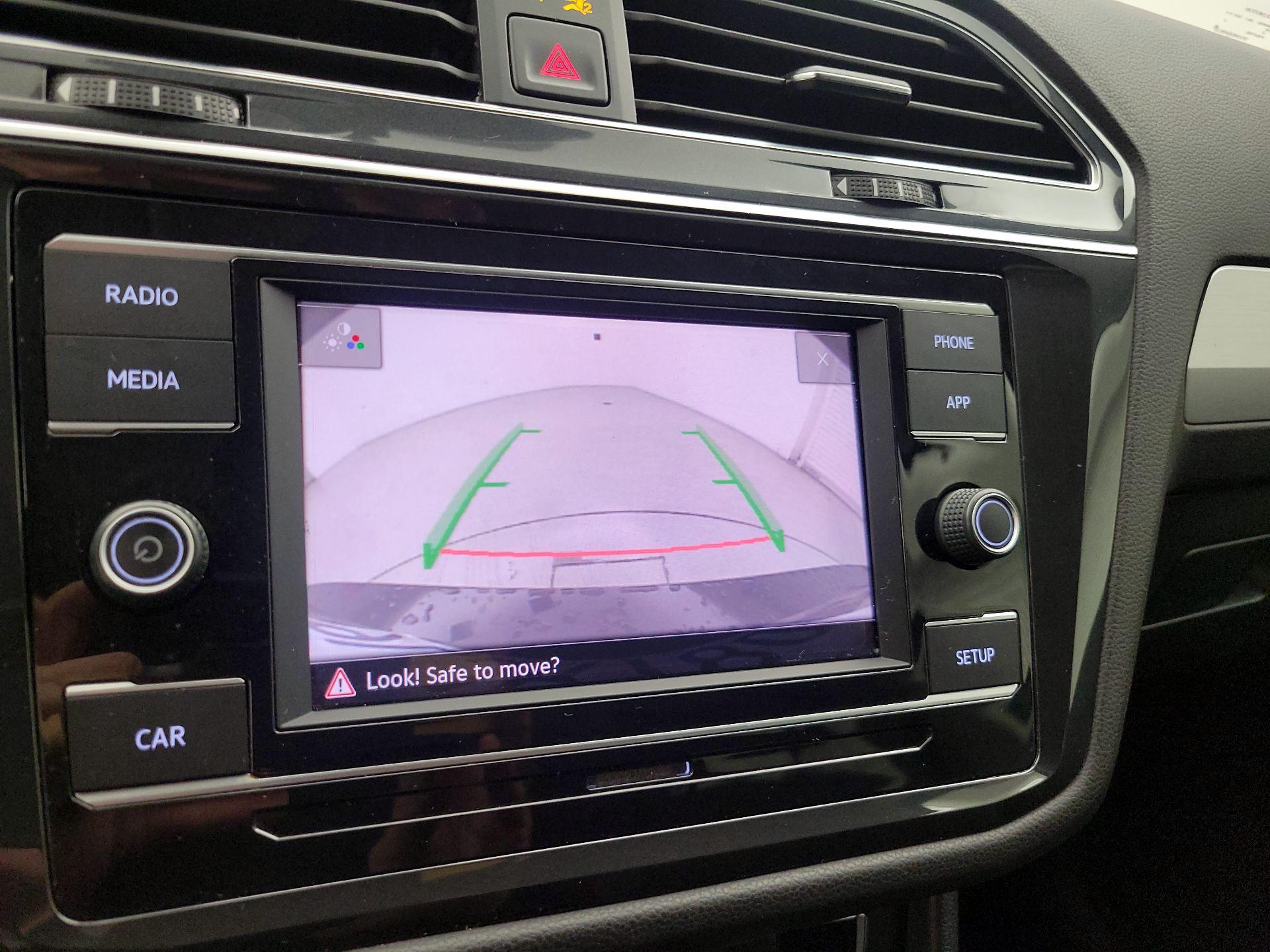 Thumbnail: 2019 Volkswagen Tiguan - 14