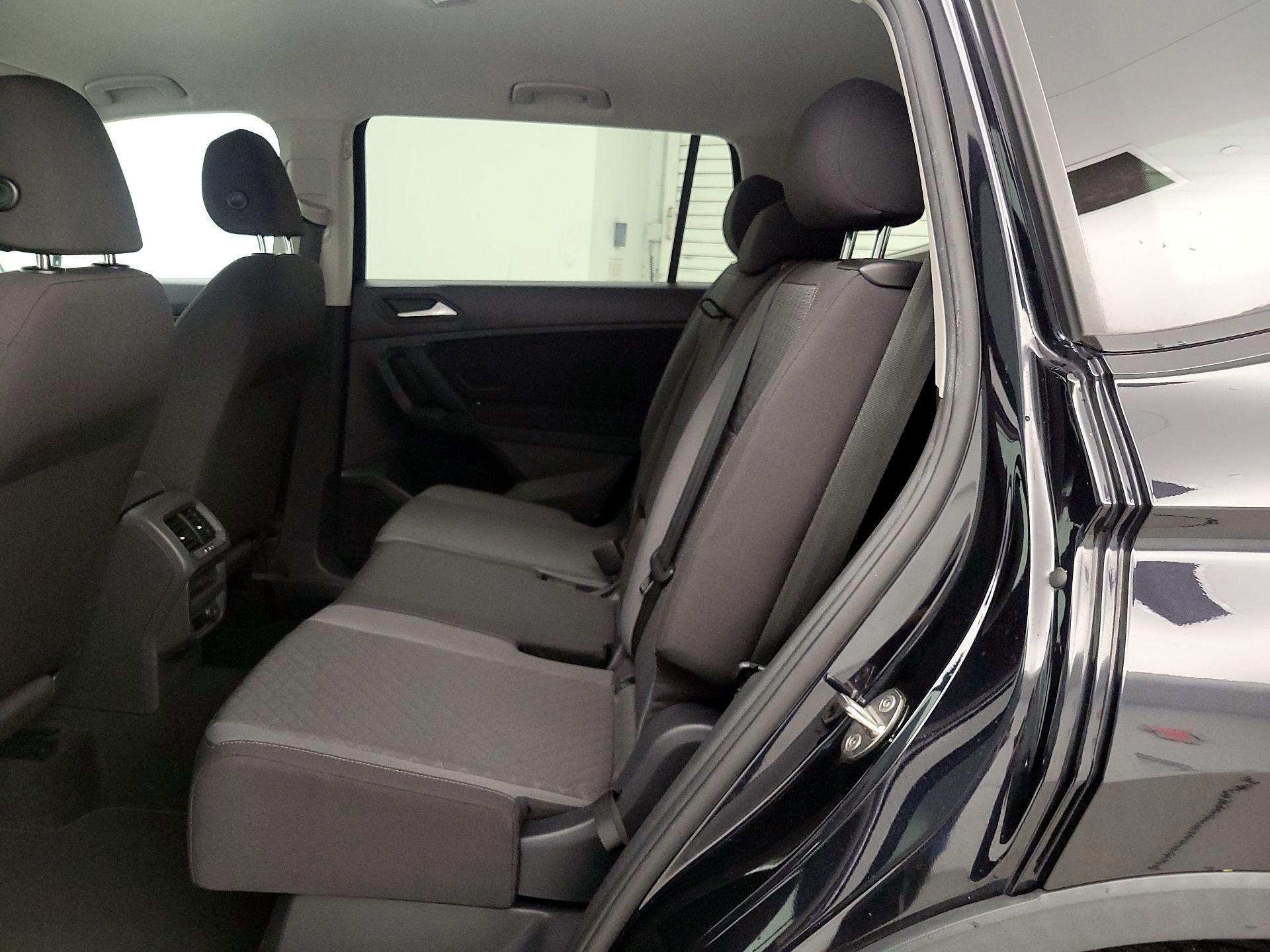 Thumbnail: 2019 Volkswagen Tiguan - 19