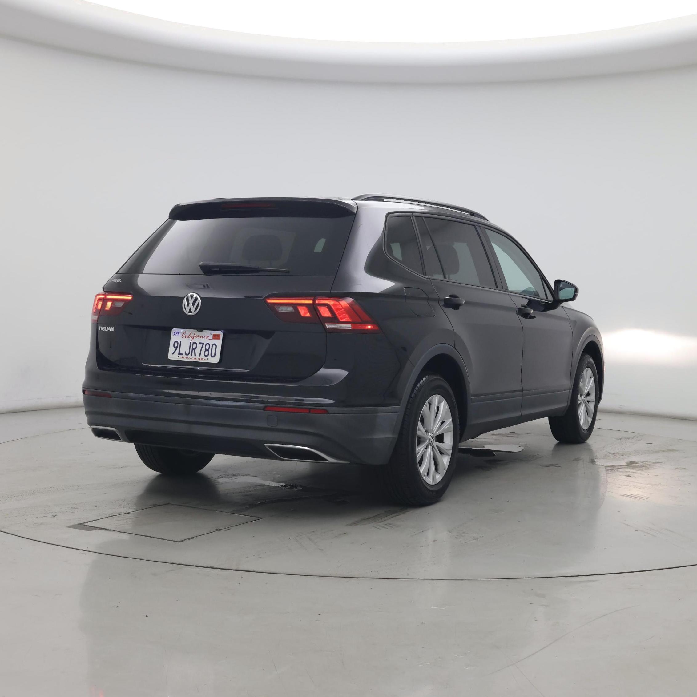 Thumbnail: 2019 Volkswagen Tiguan - 8