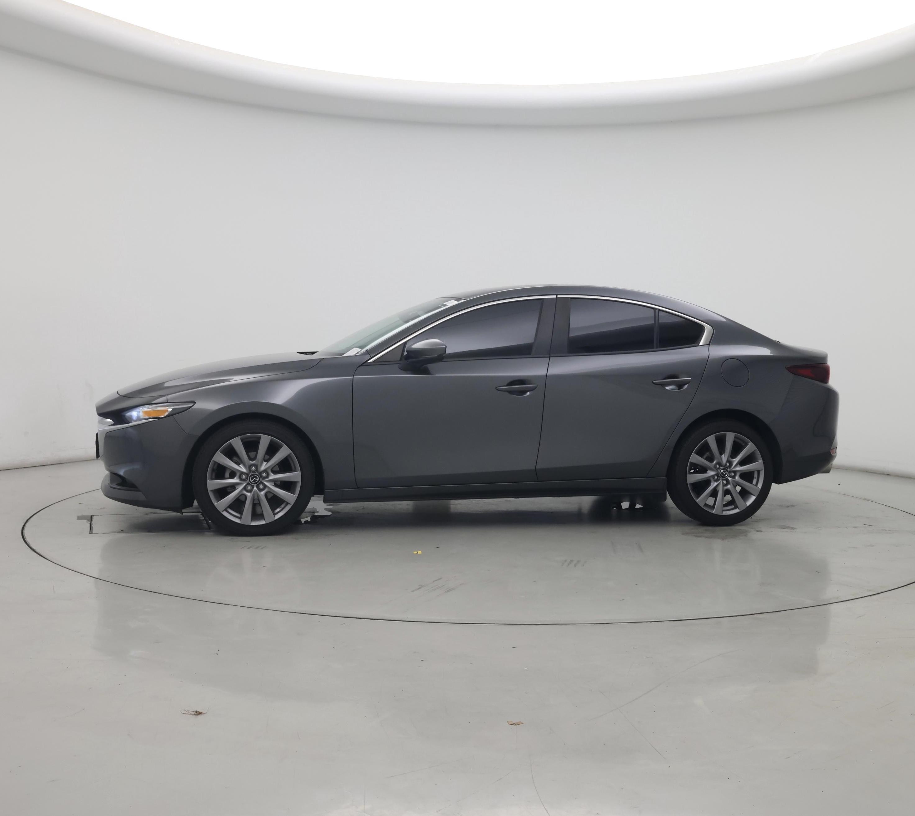 Thumbnail: 2022 Mazda Mazda3 - 3