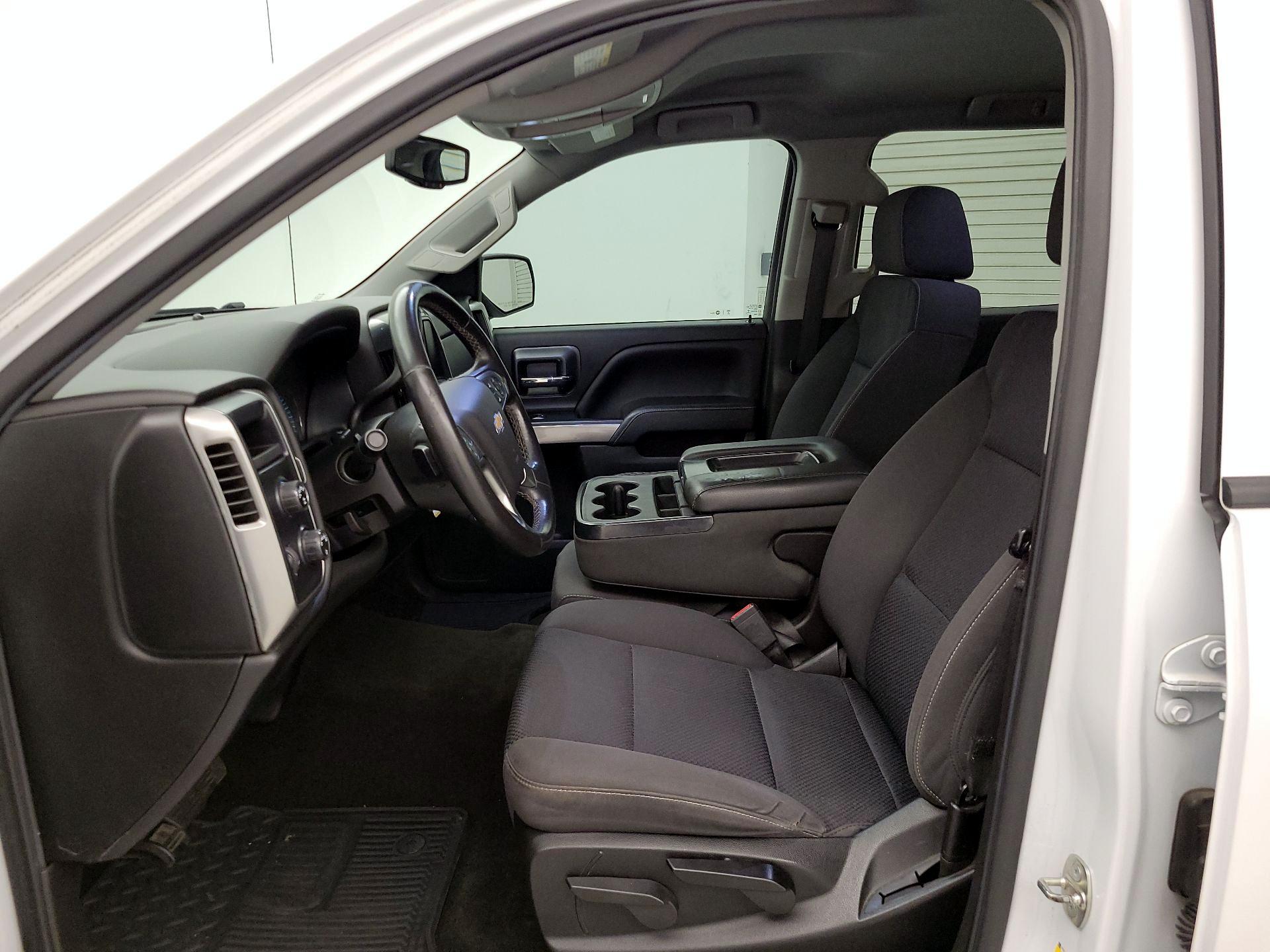 Thumbnail: 2018 Chevrolet Silverado 1500 - 11