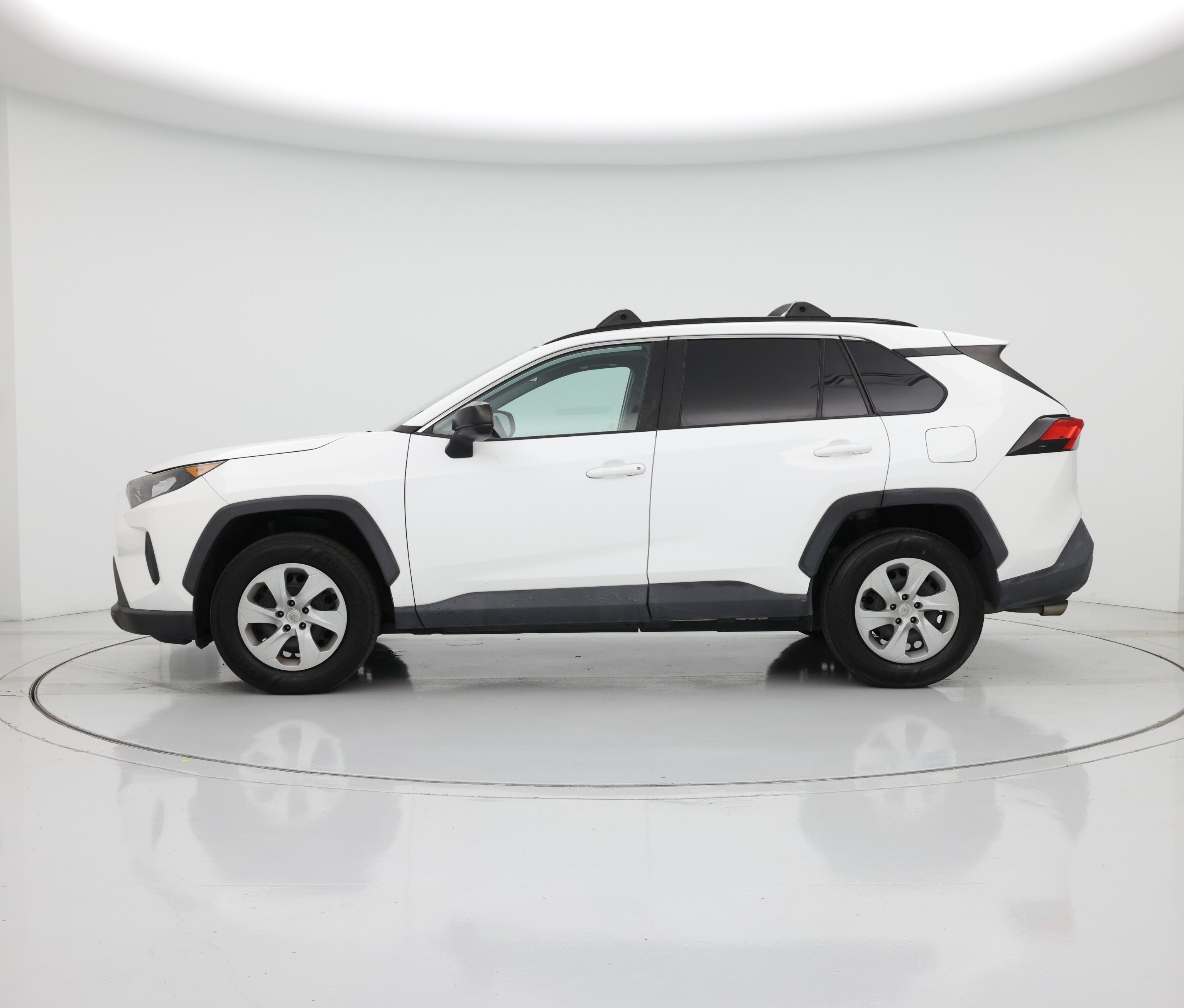 Thumbnail: 2020 Toyota RAV4 - 3
