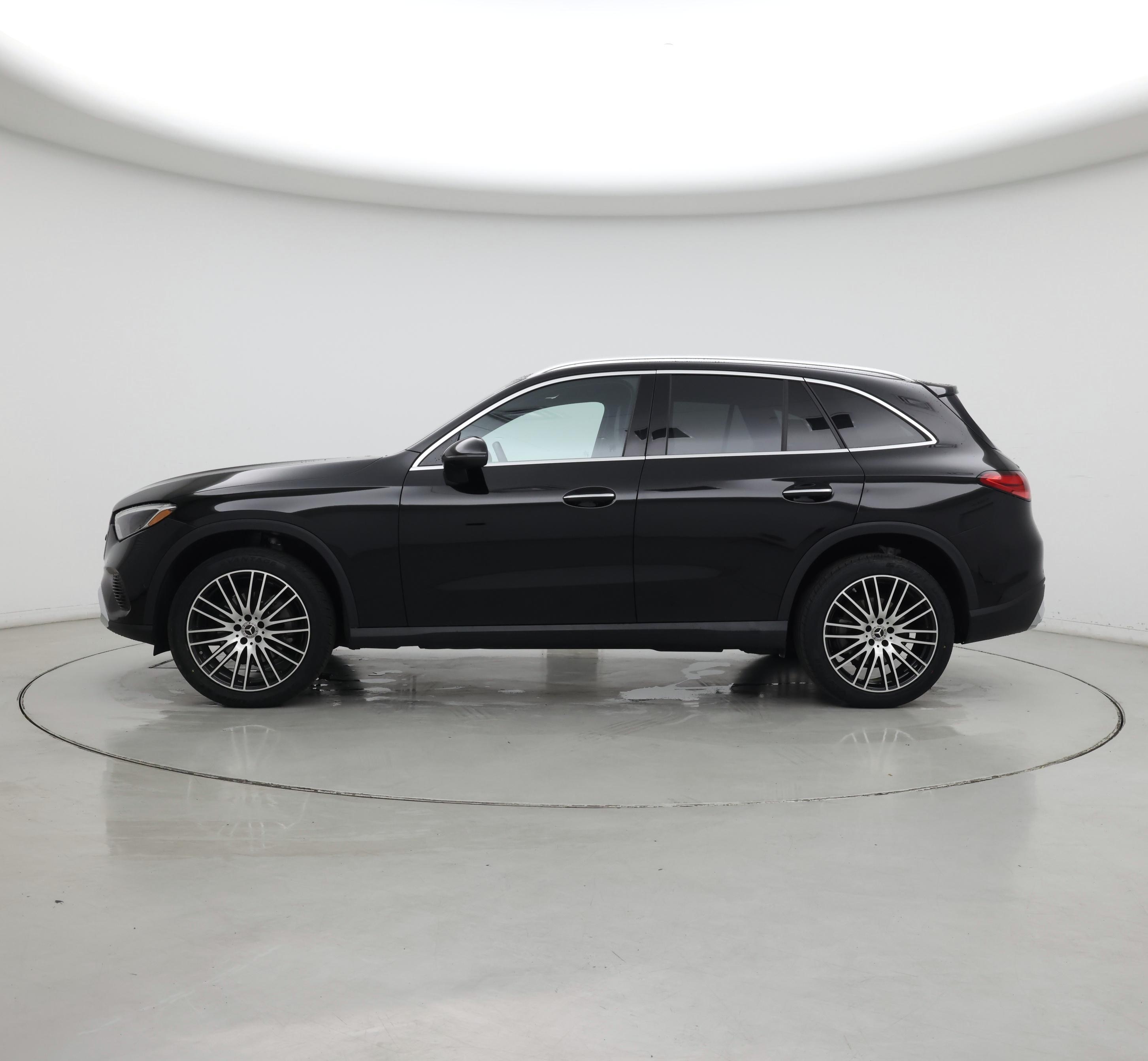 Thumbnail: 2024 Mercedes-Benz GLC - 3