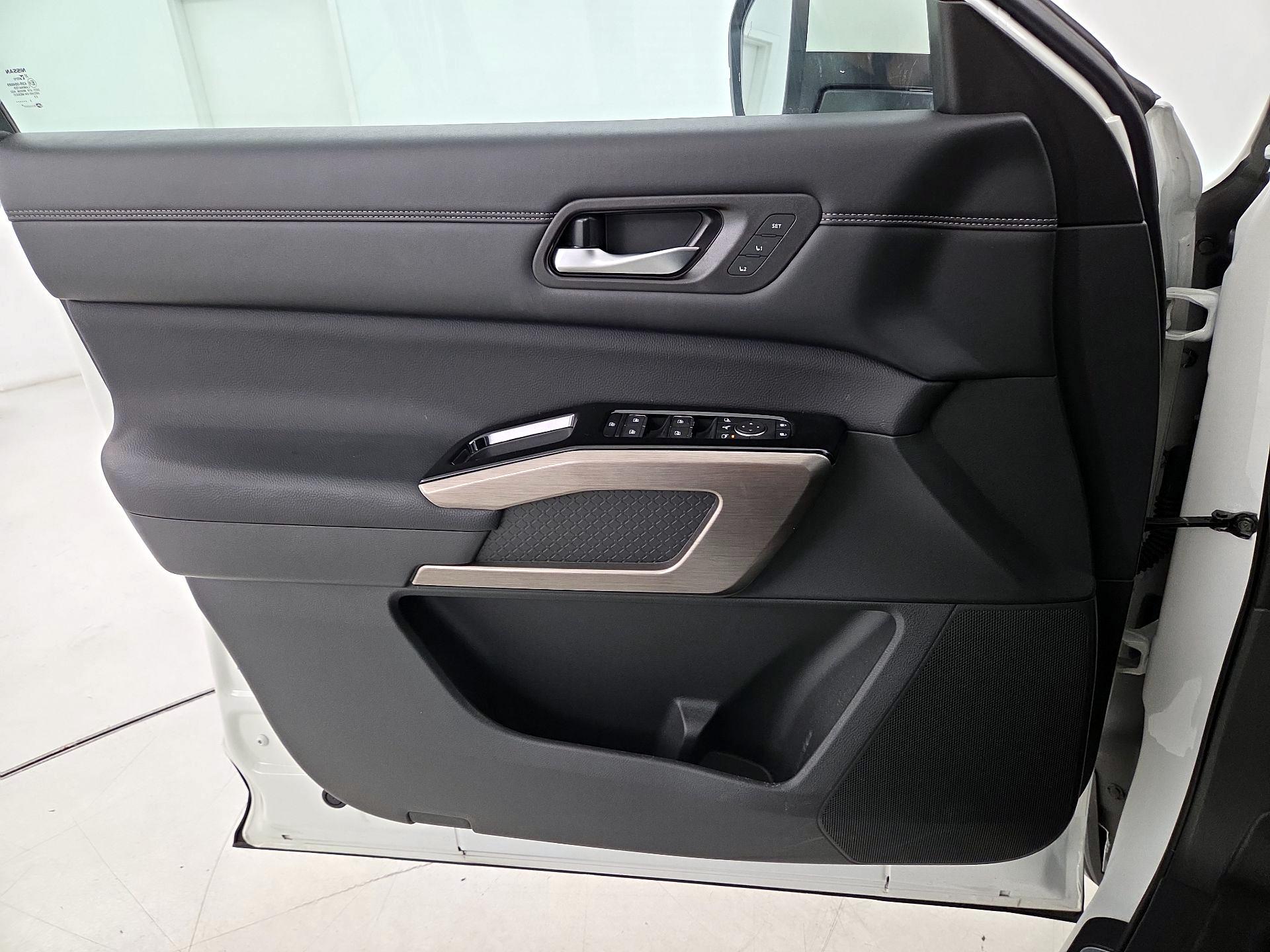 Thumbnail: 2024 Nissan Pathfinder - 12