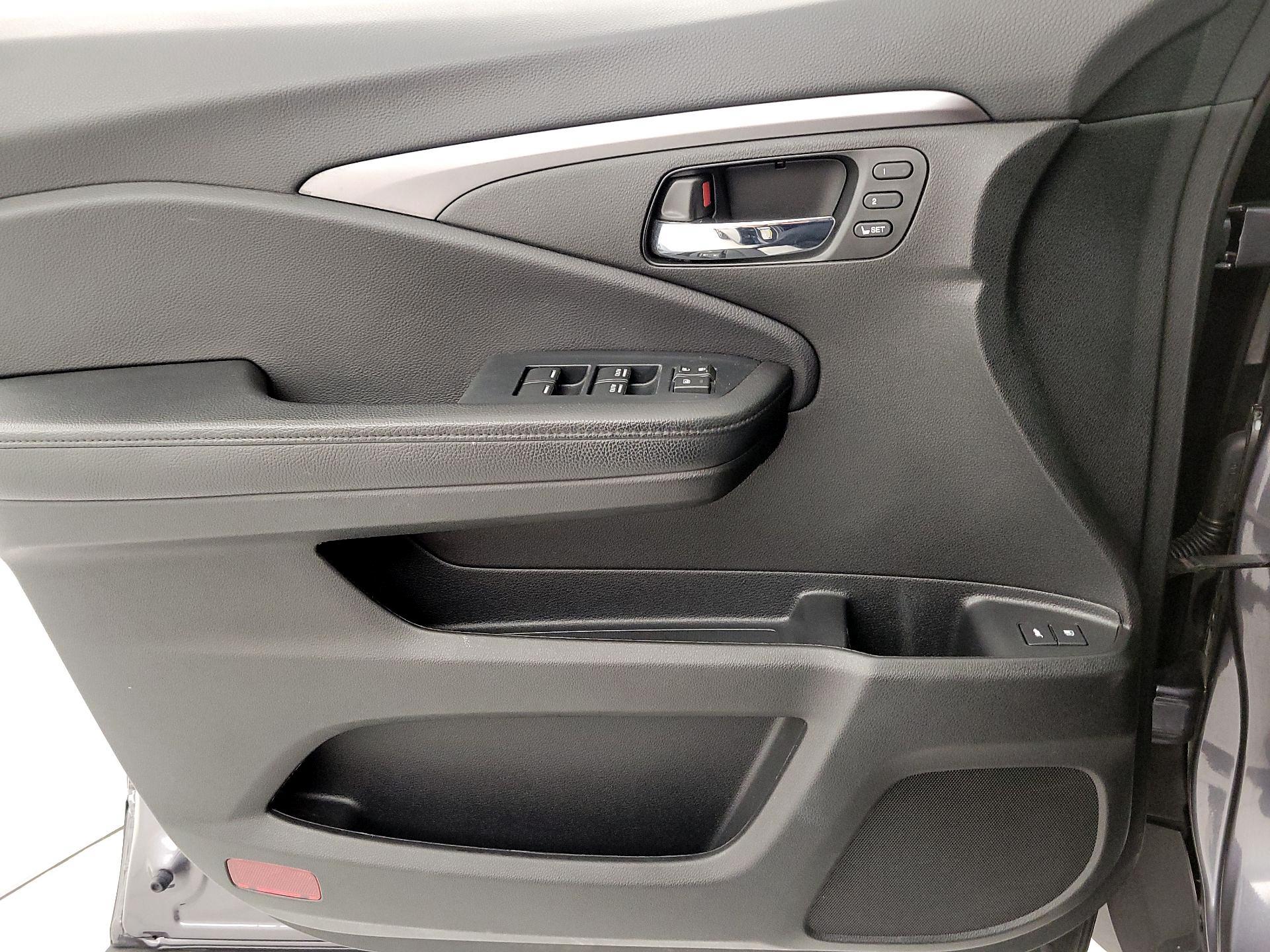 Thumbnail: 2022 Honda Pilot - 12