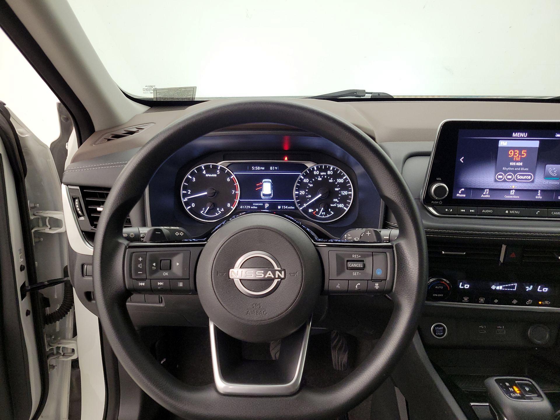 Thumbnail: 2023 Nissan Rogue - 10