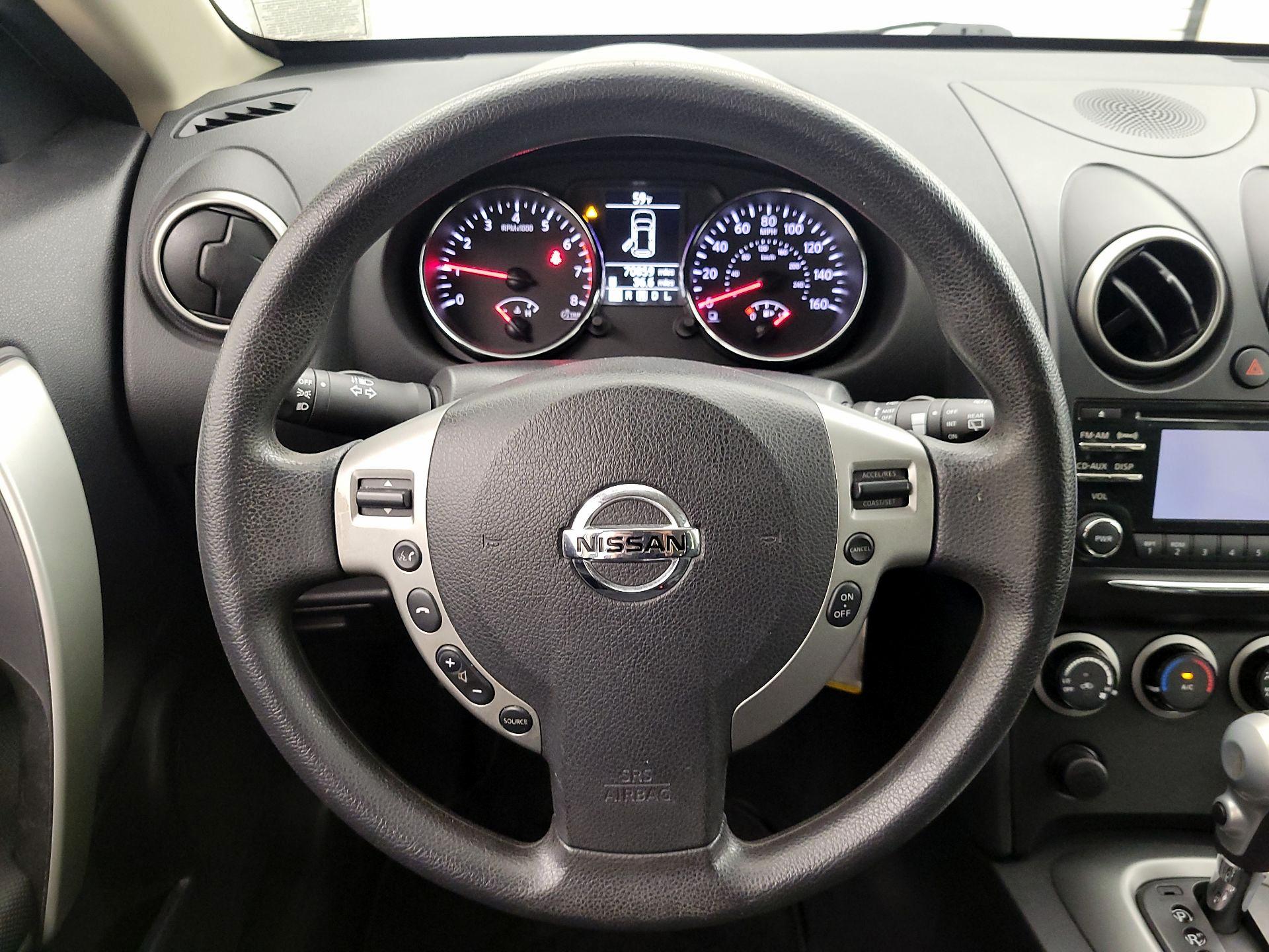 Thumbnail: 2015 Nissan Rogue - 10