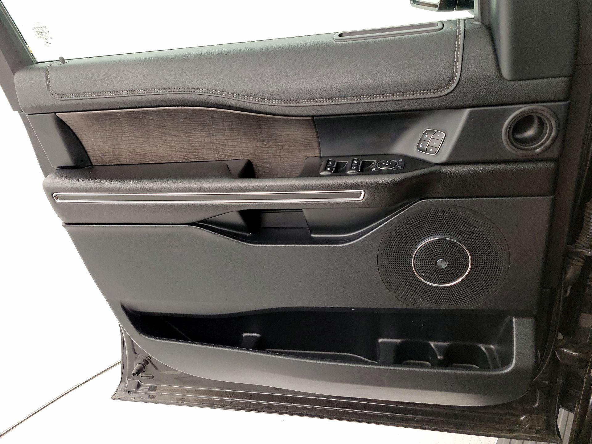 Thumbnail: 2021 Ford Expedition - 12