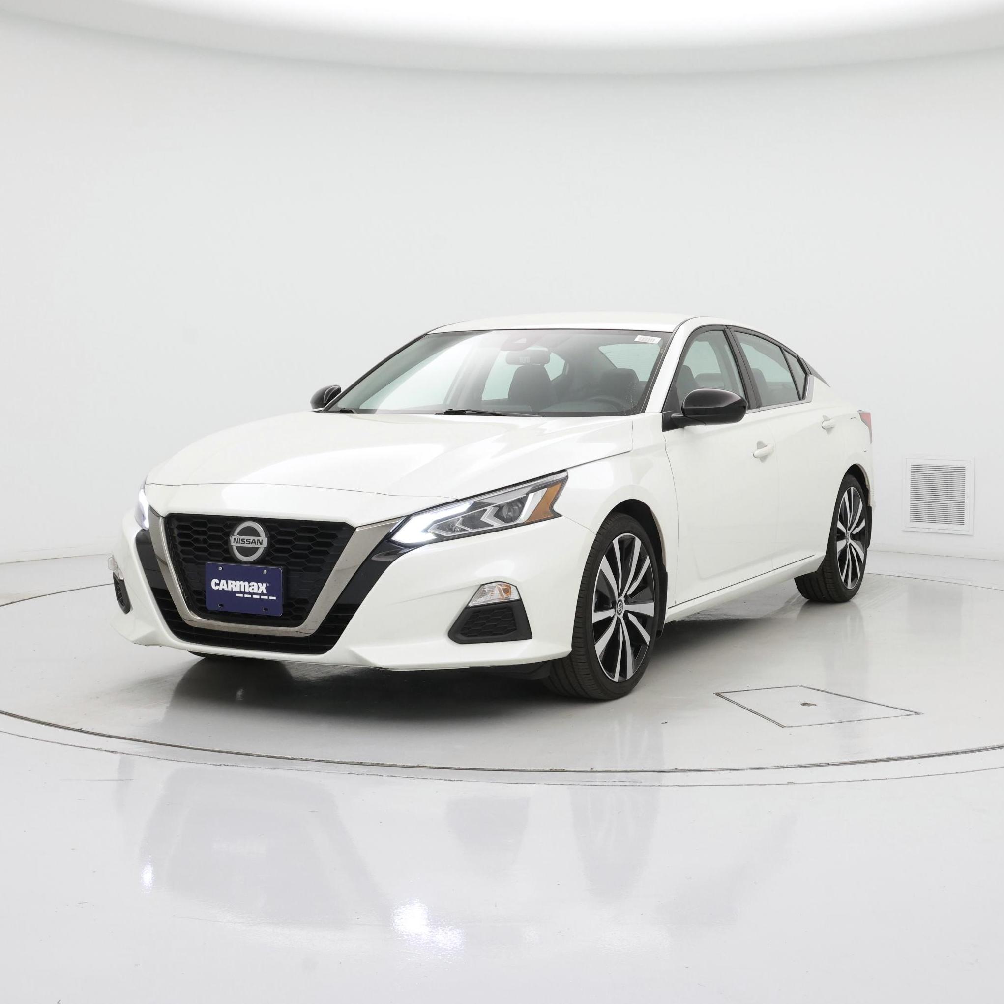 Thumbnail: 2022 Nissan Altima - 4