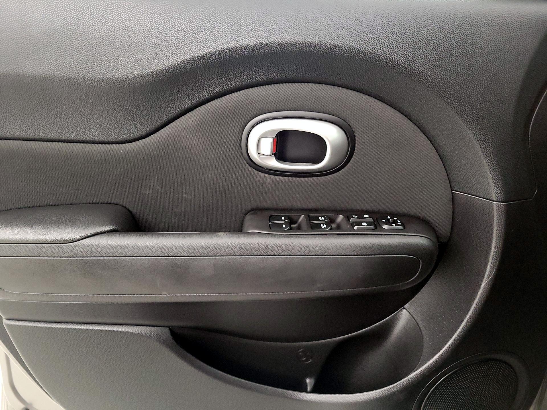 Thumbnail: 2014 Kia Soul - 12