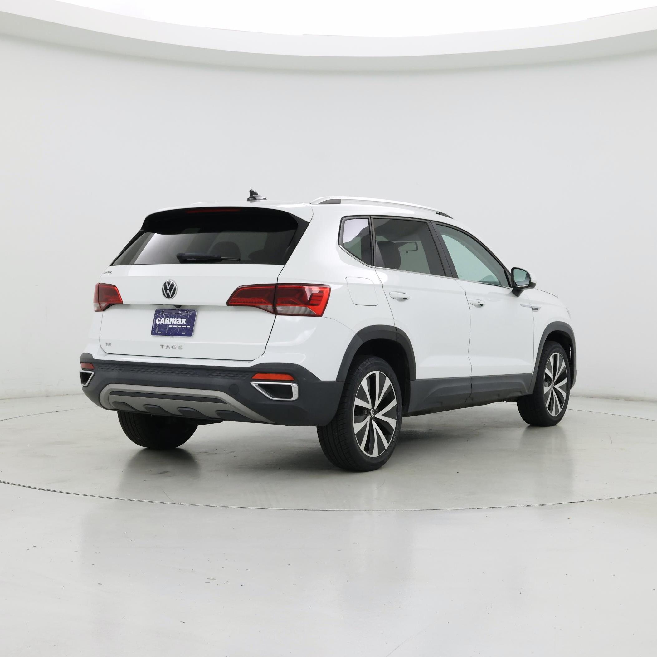 Thumbnail: 2022 Volkswagen Taos - 8