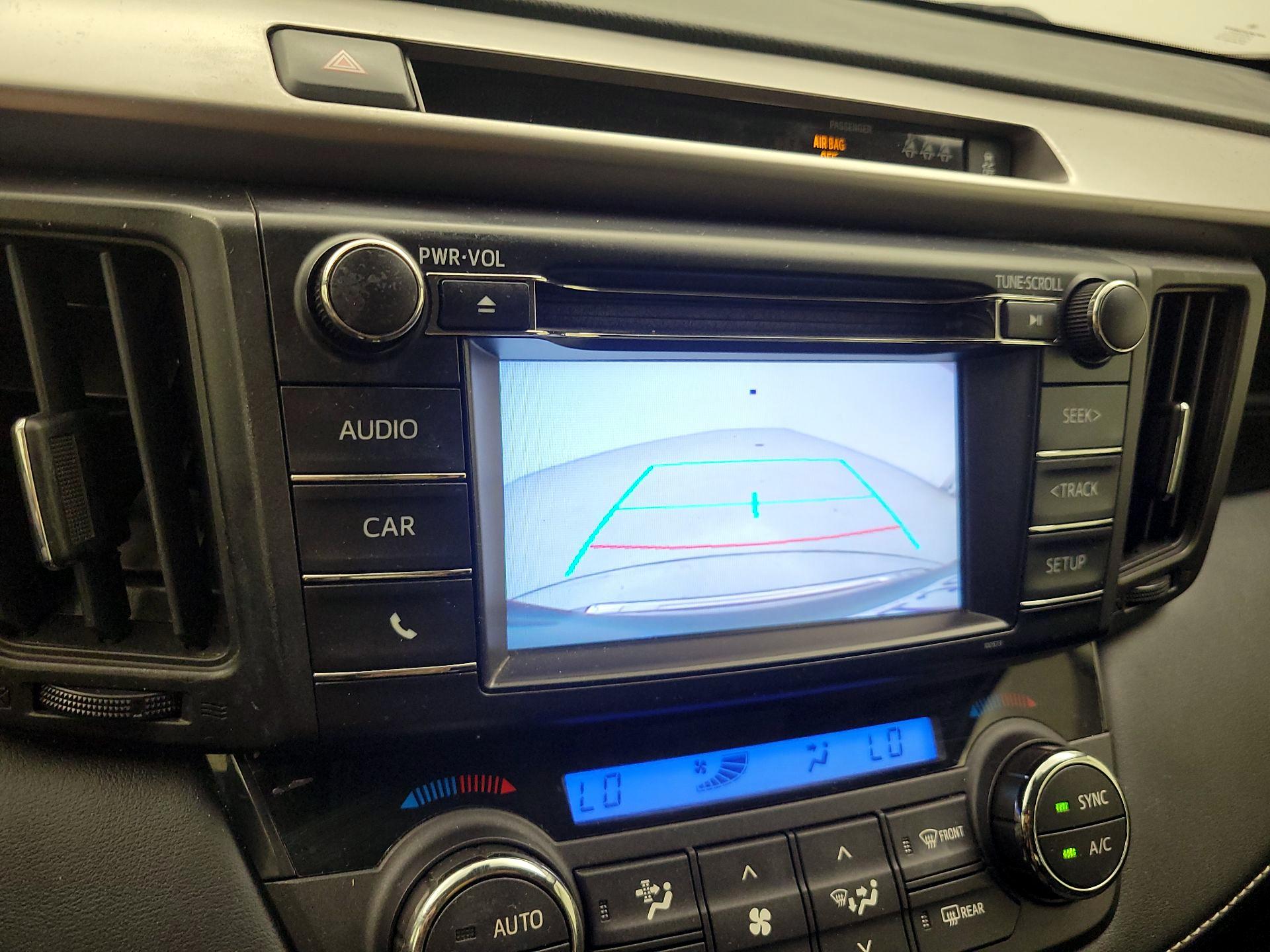 Thumbnail: 2018 Toyota RAV4 - 14