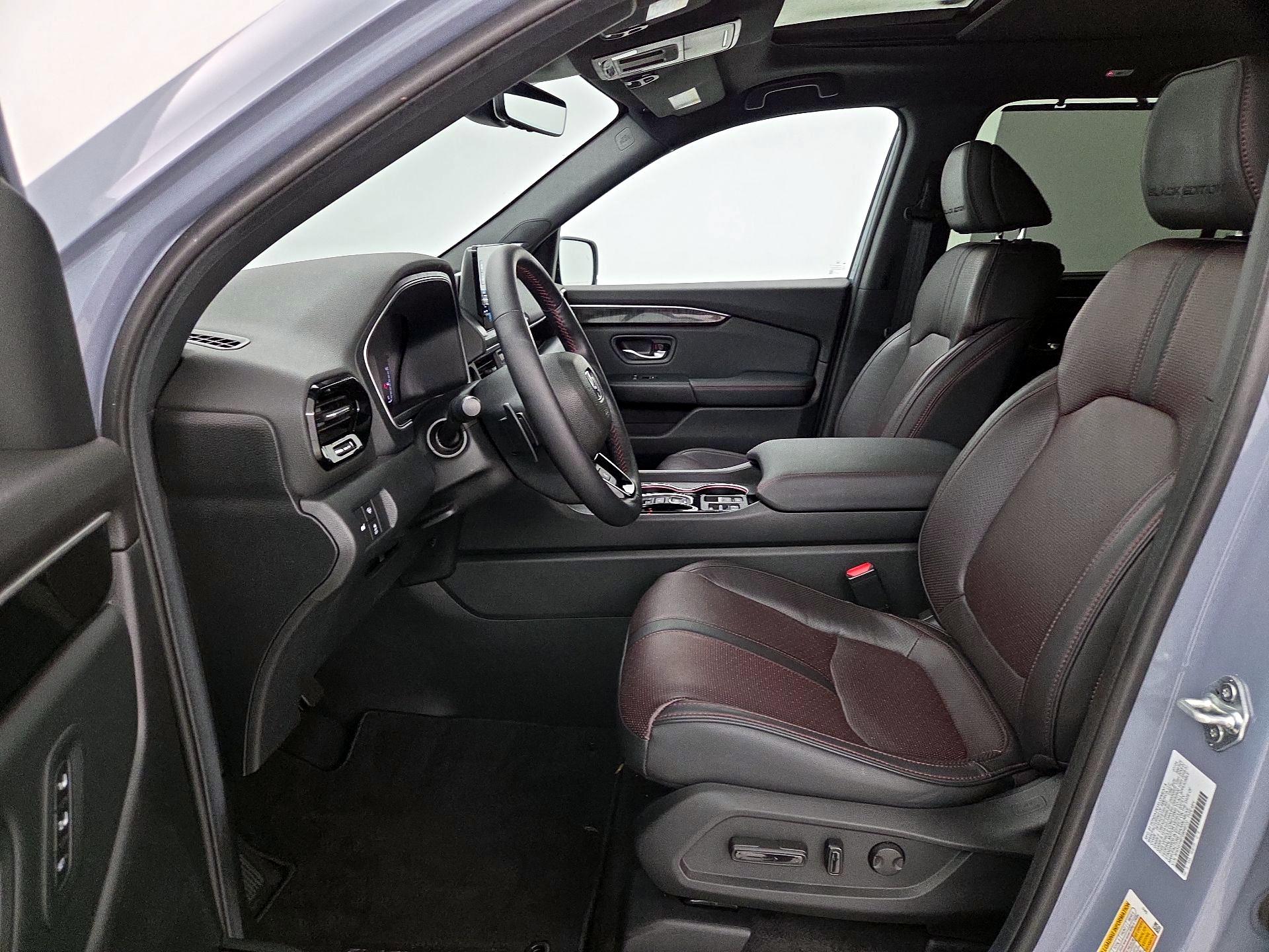 Thumbnail: 2025 Honda Pilot - 11