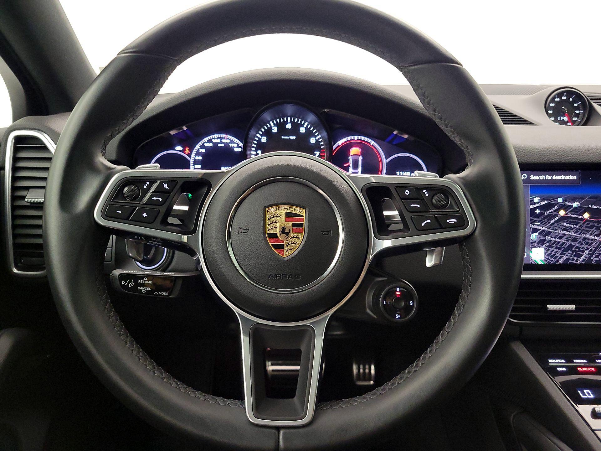 Thumbnail: 2023 Porsche Cayenne - 10